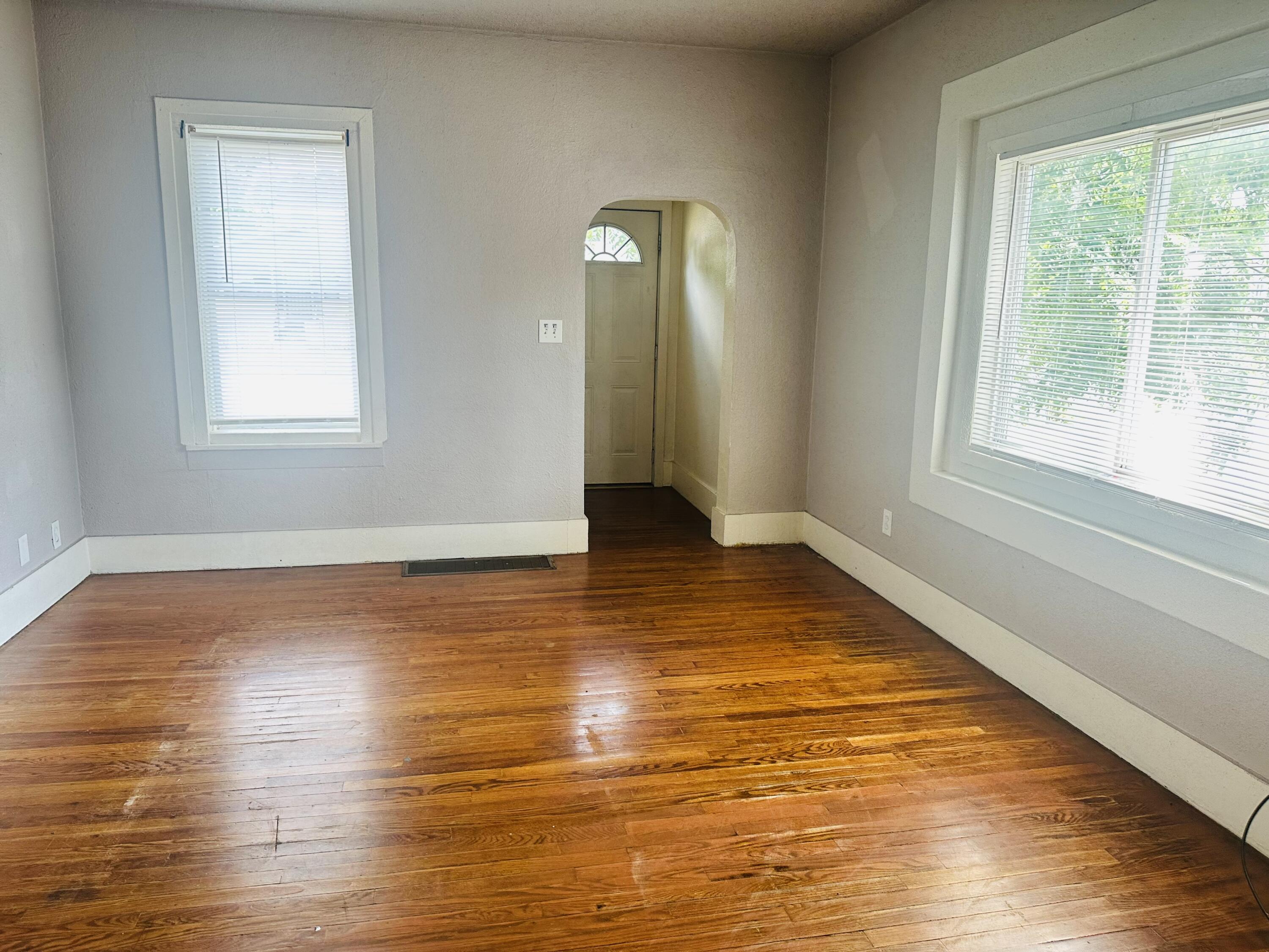 1541 6th Street Muskegon MI 49441