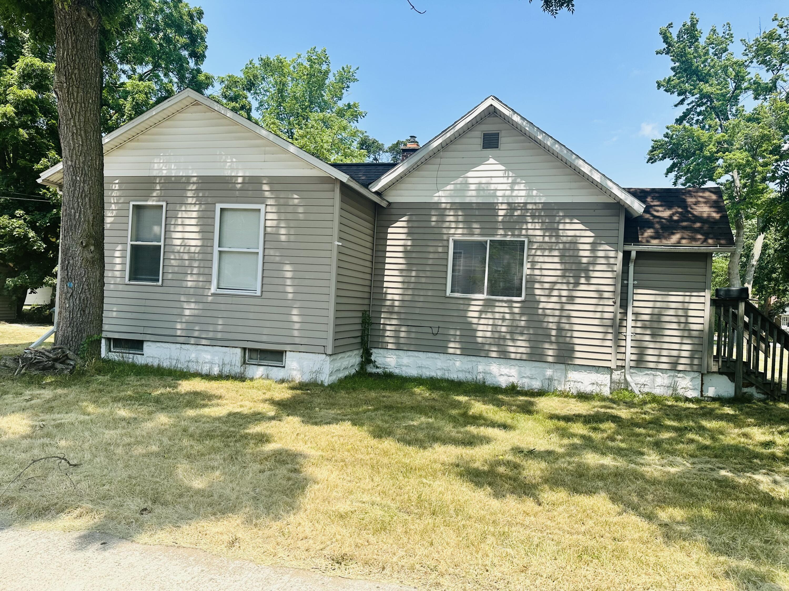 1541 6th Street Muskegon MI 49441