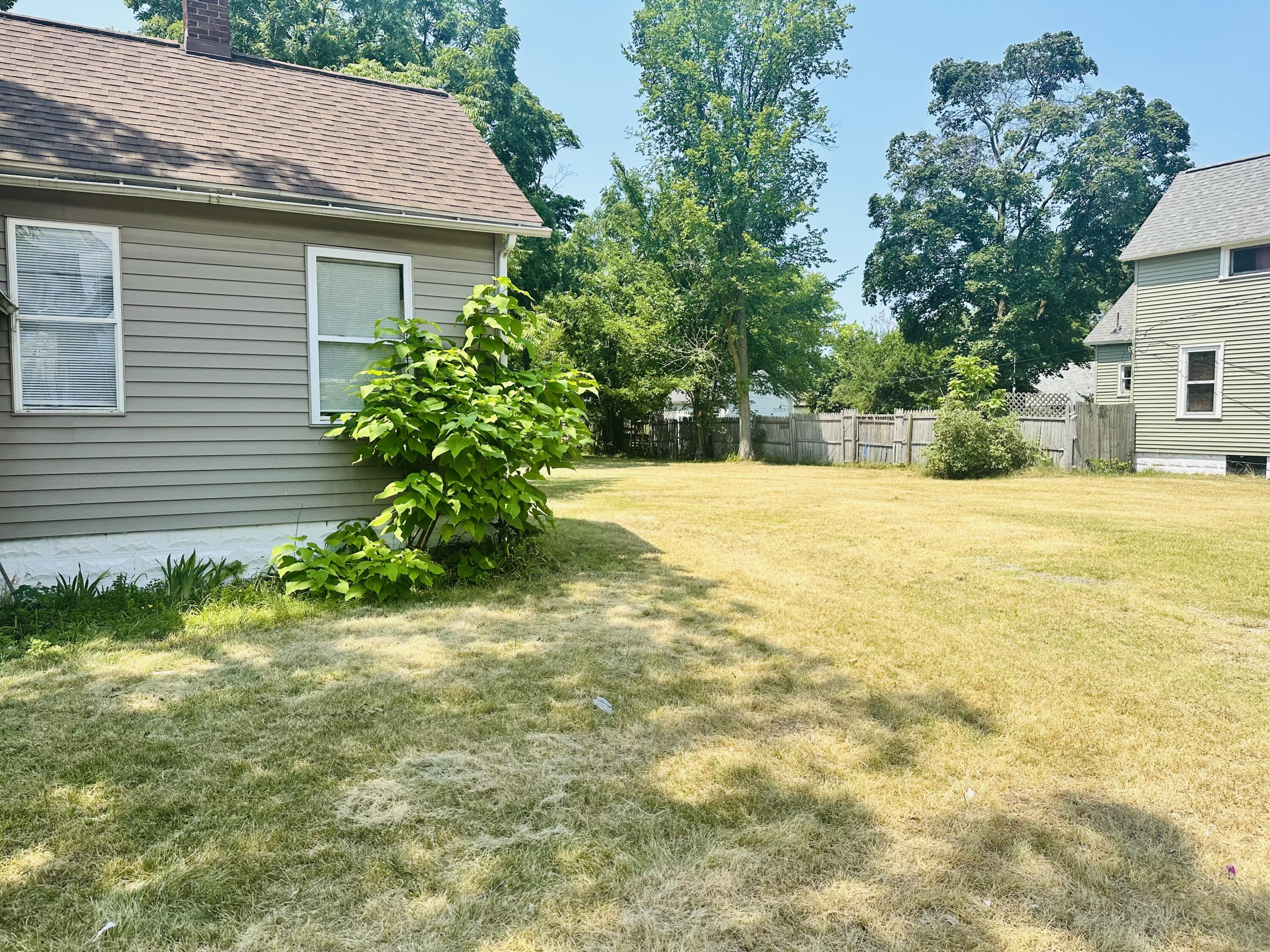 1541 6th Street Muskegon MI 49441