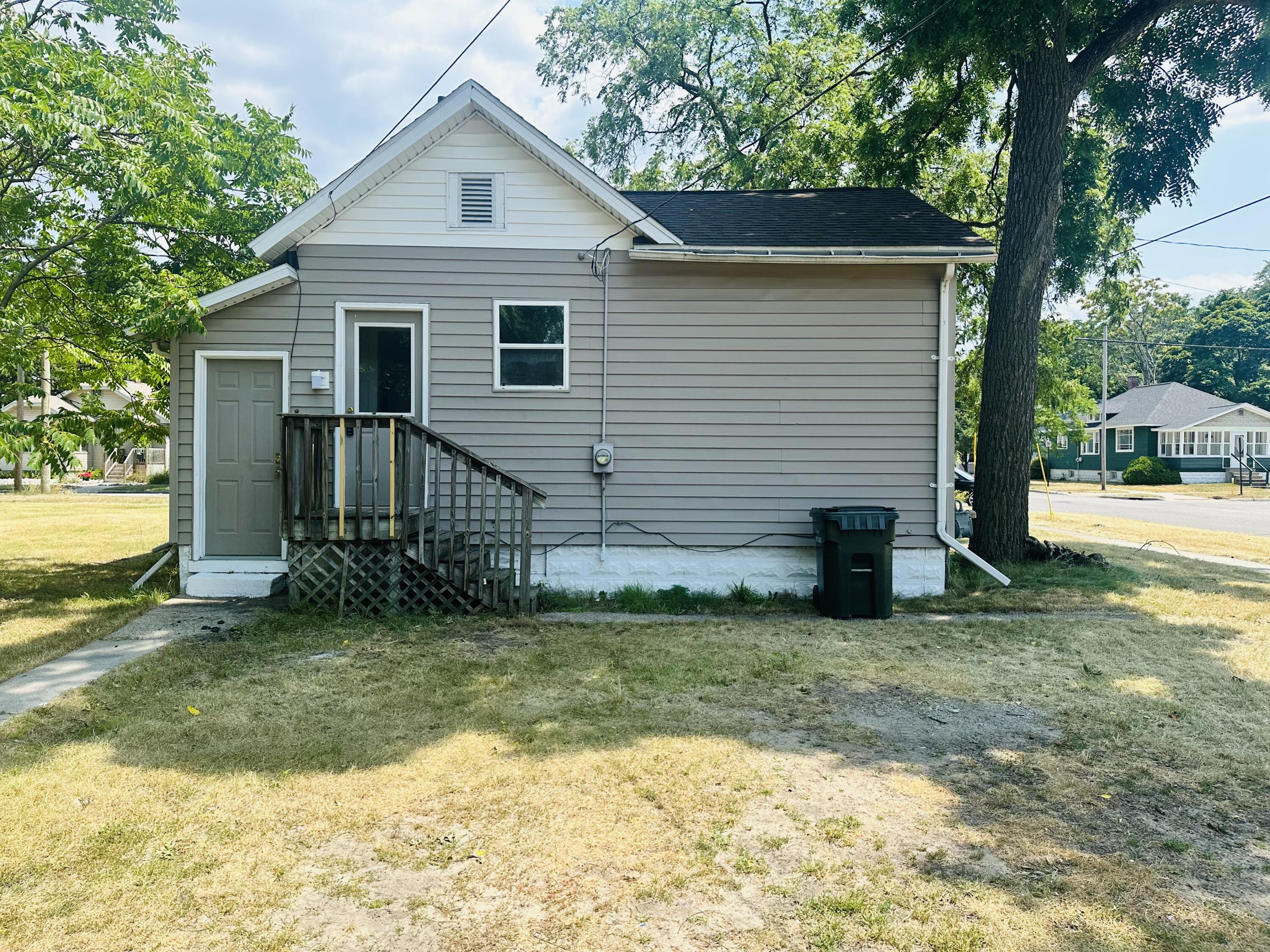 1541 6th Street Muskegon MI 49441