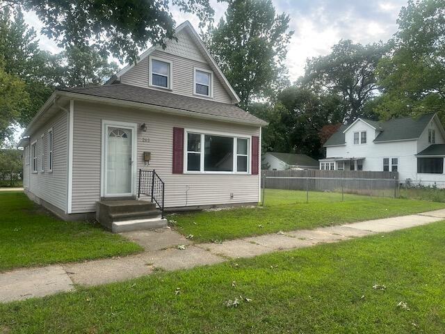 283 W Forest Avenue Muskegon MI 49441