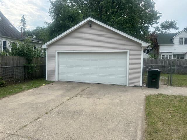 283 W Forest Avenue Muskegon MI 49441