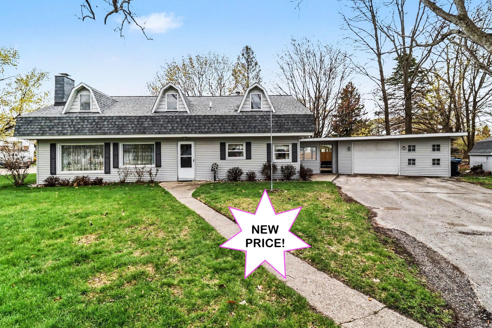 709 New William Street Ludington MI 49431