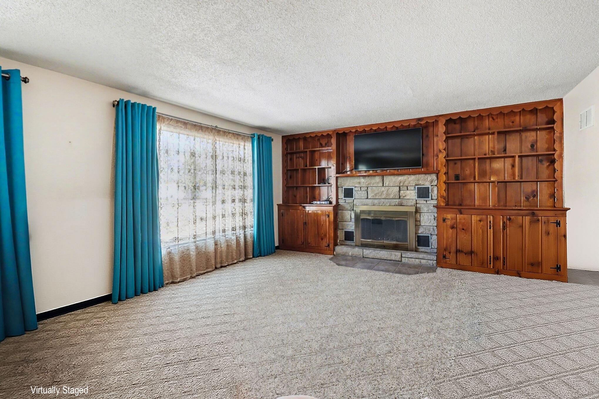 709 New William Street Ludington MI 49431