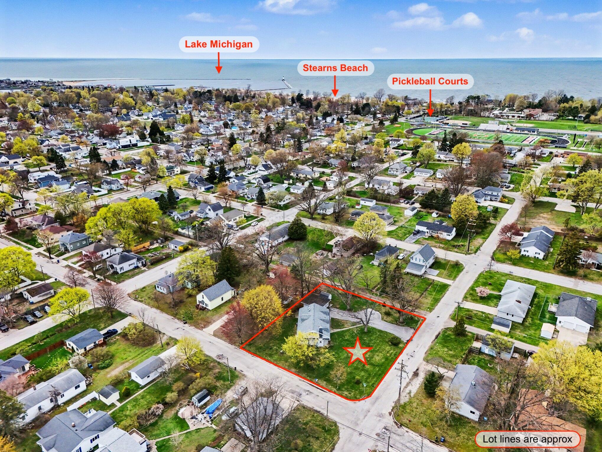 709 New William Street Ludington MI 49431