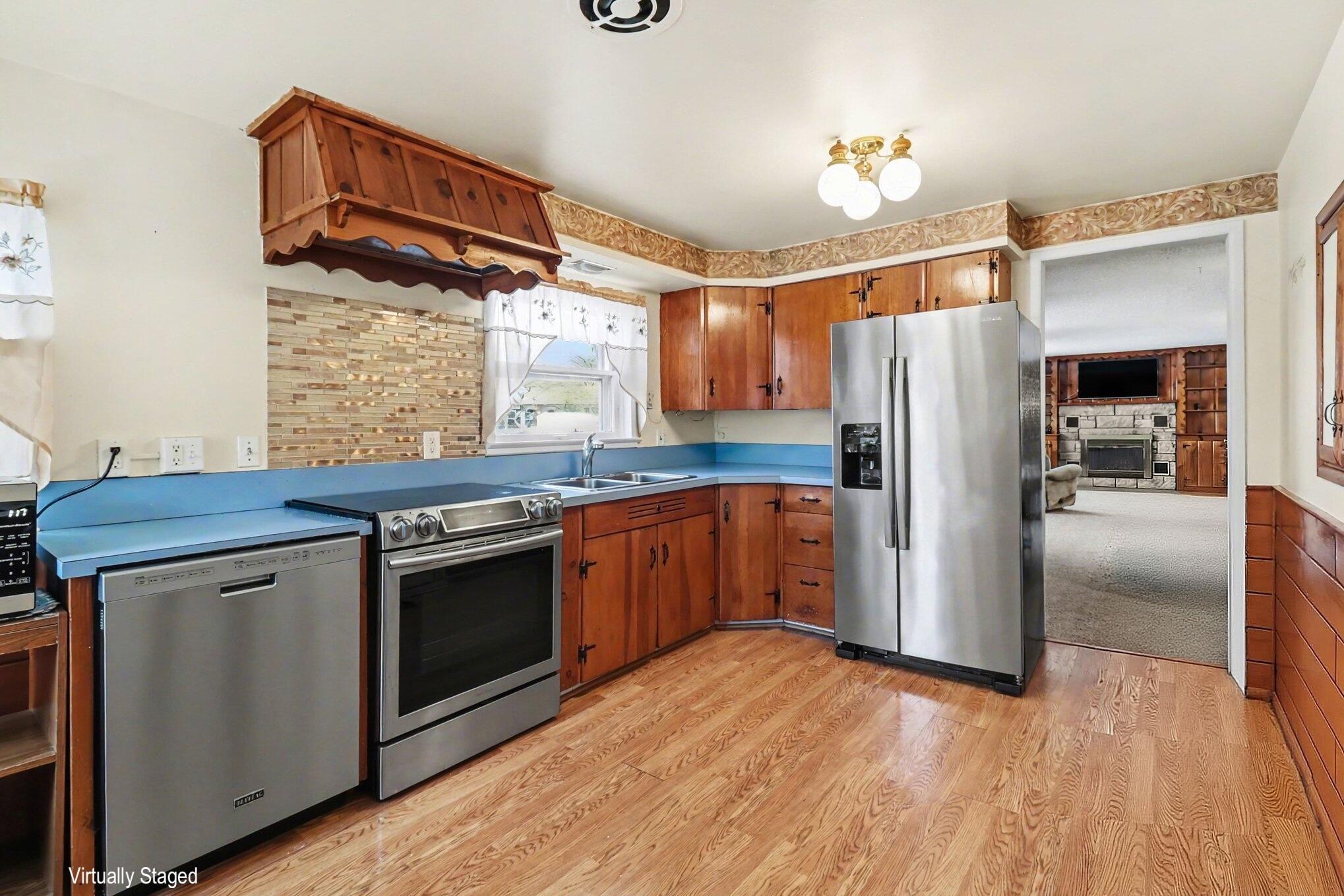 709 New William Street Ludington MI 49431