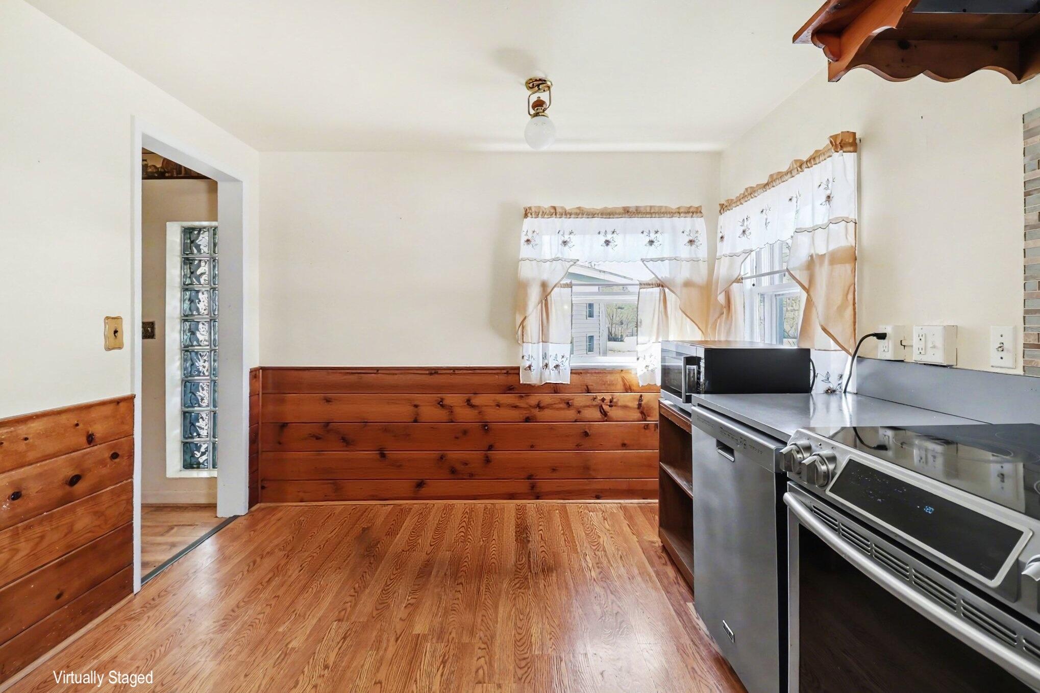 709 New William Street Ludington MI 49431