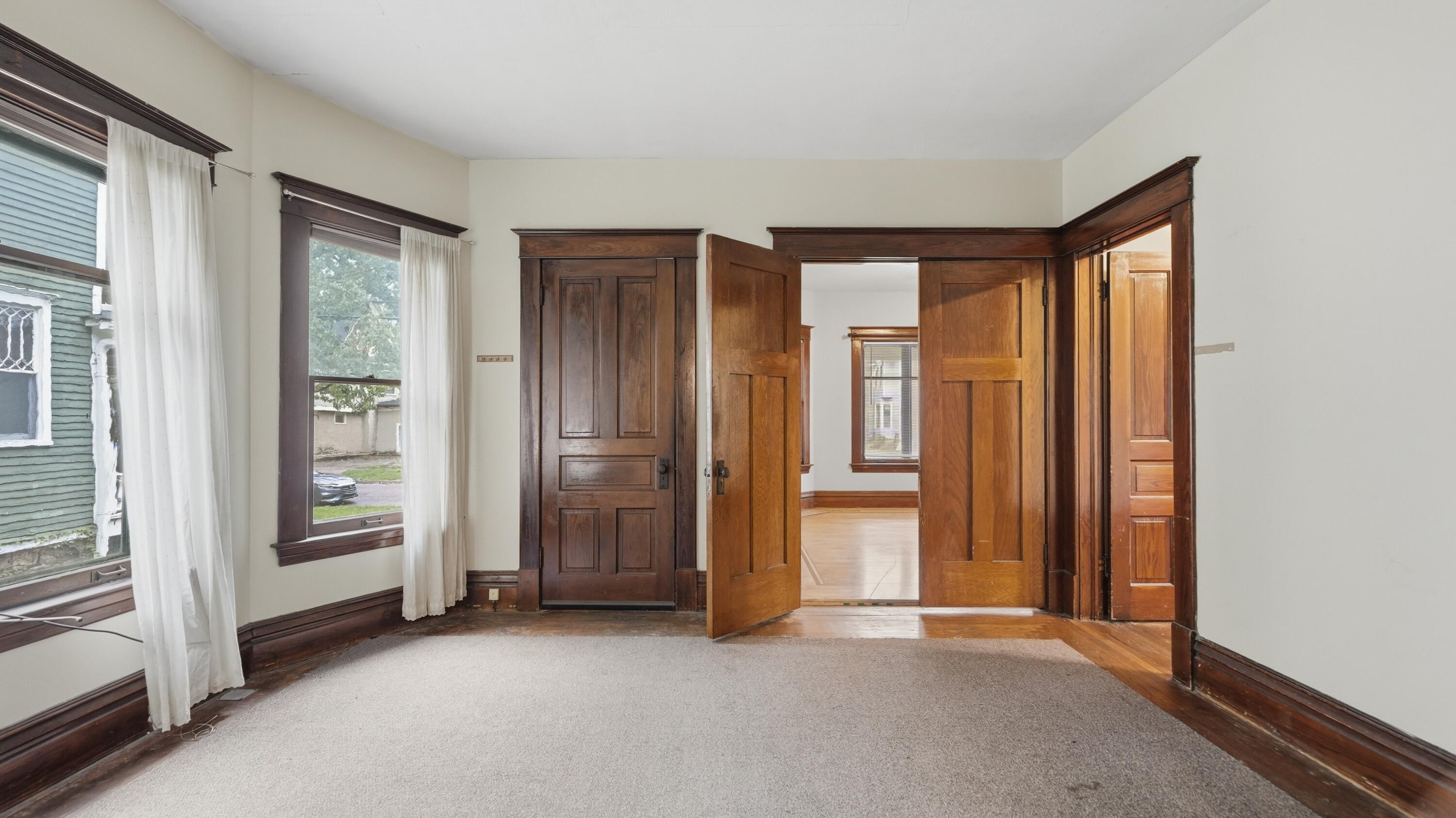 712 W Walnut Street Kalamazoo MI 49007
