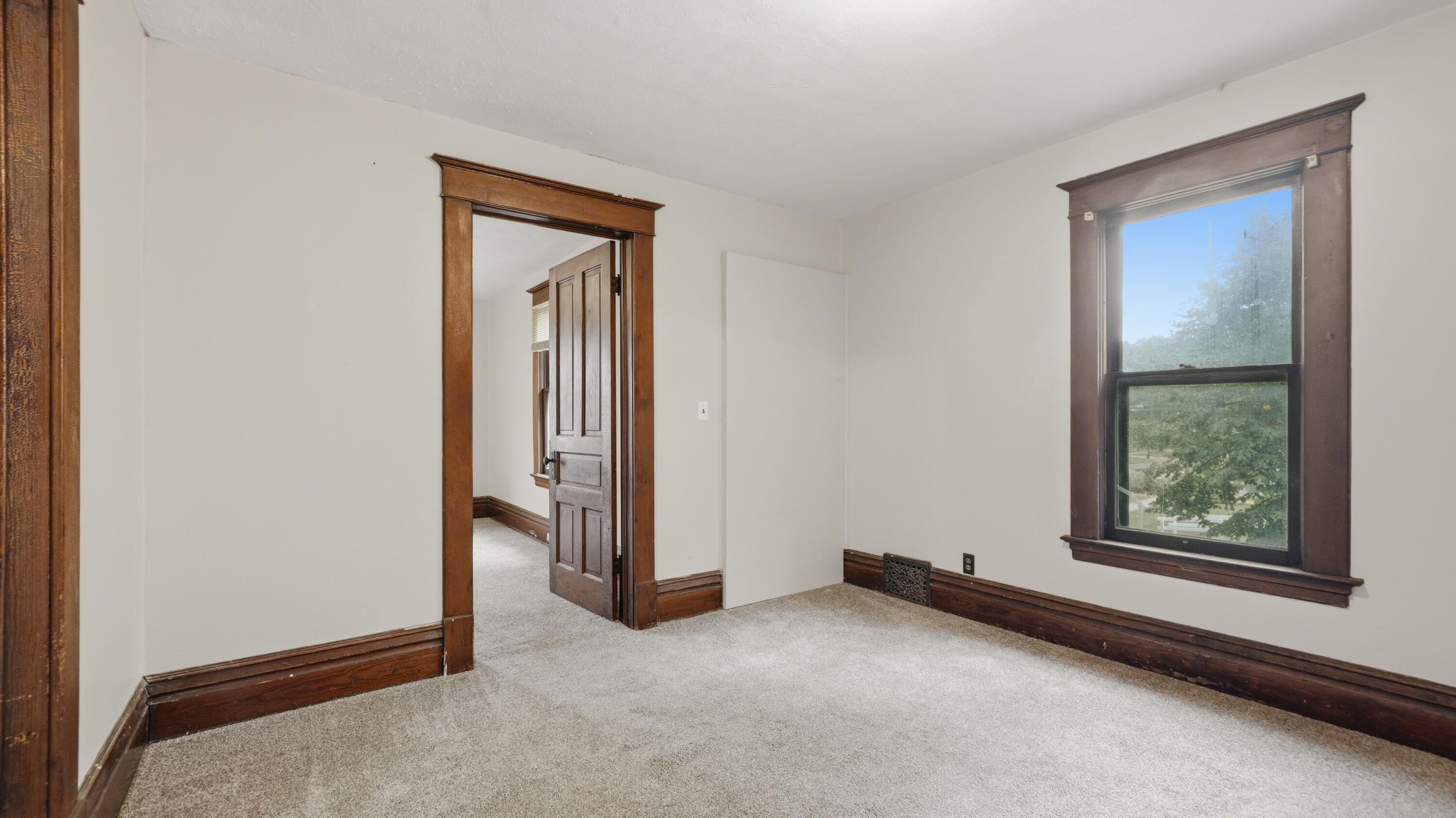 712 W Walnut Street Kalamazoo MI 49007