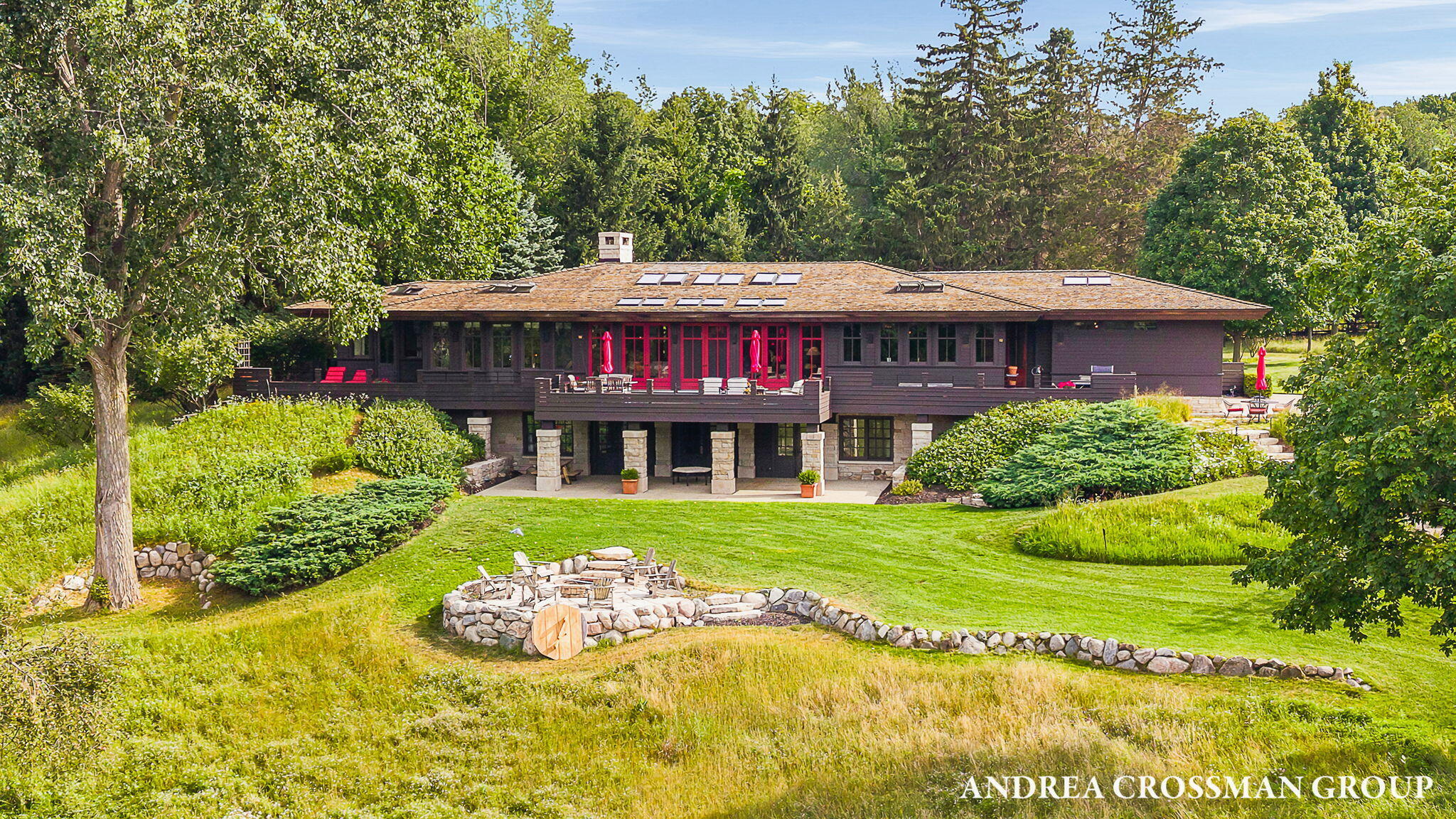 2048 Lakeshore Drive Fennville MI 49408