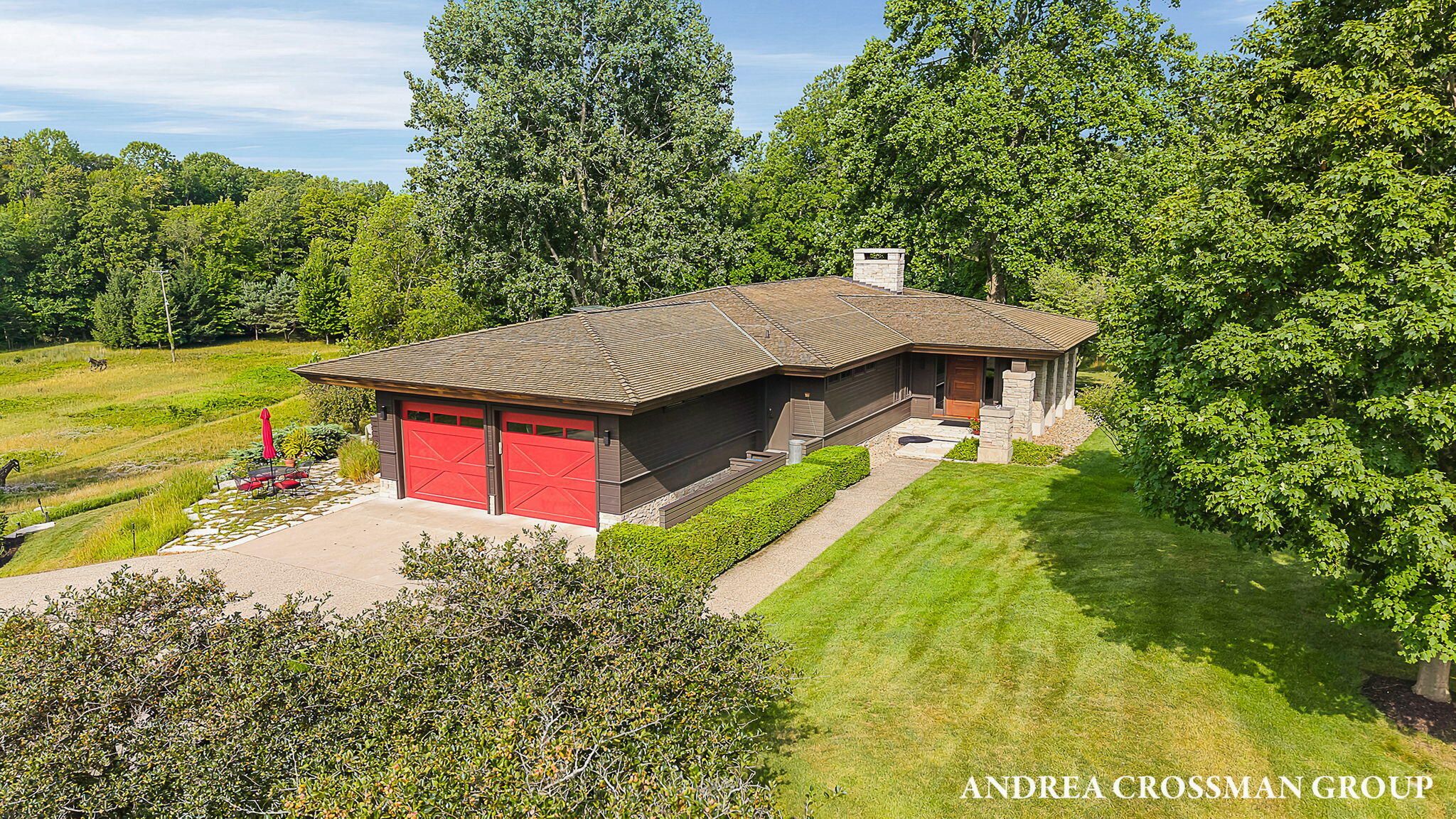 2048 Lakeshore Drive Fennville MI 49408
