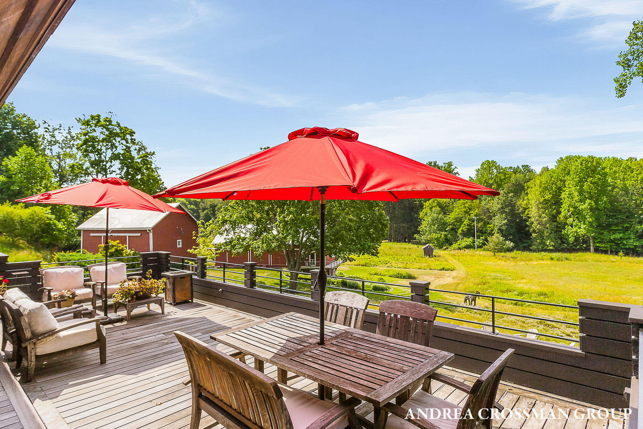 2048 Lakeshore Drive Fennville MI 49408