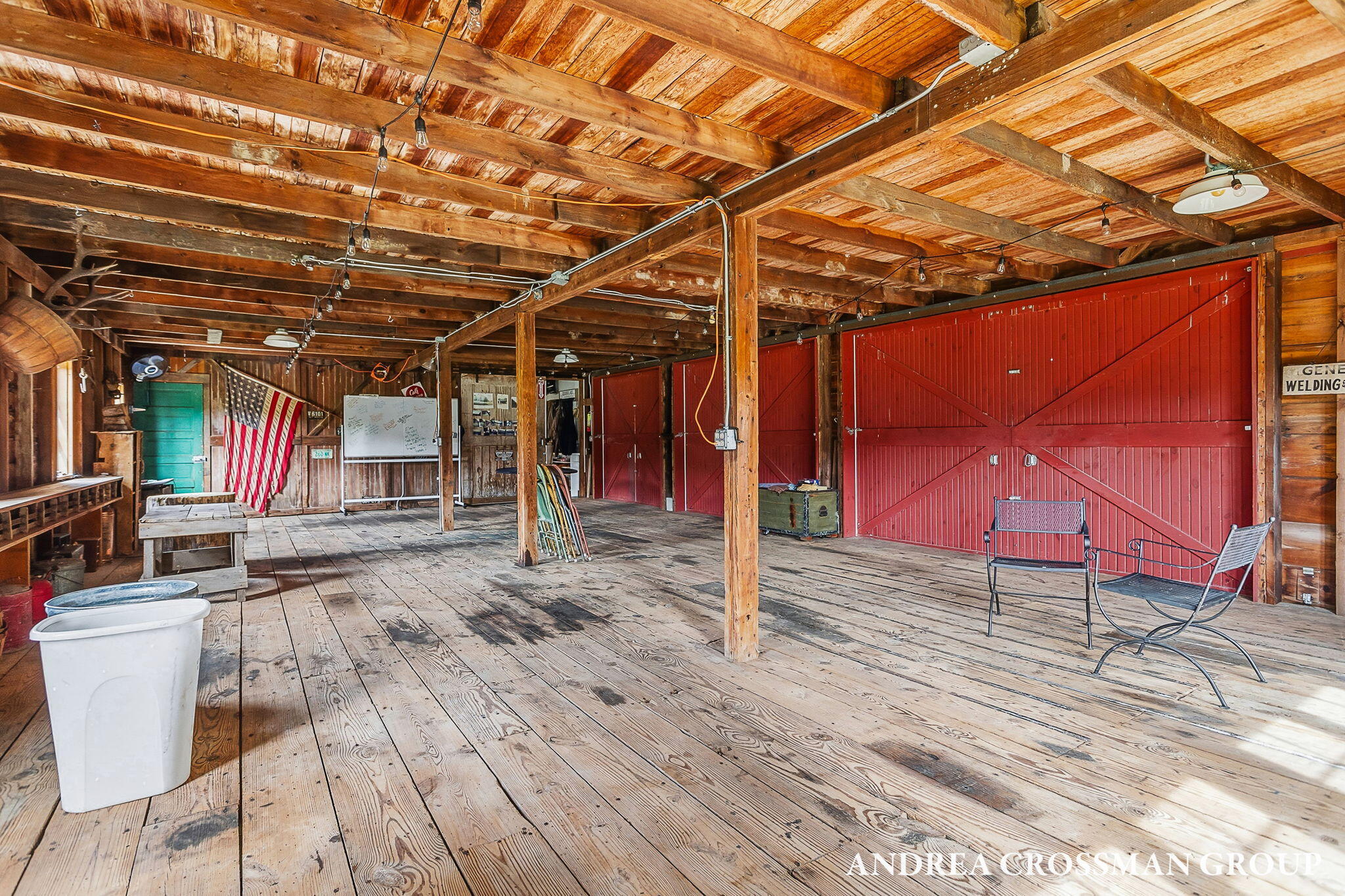 2048 Lakeshore Drive Fennville MI 49408