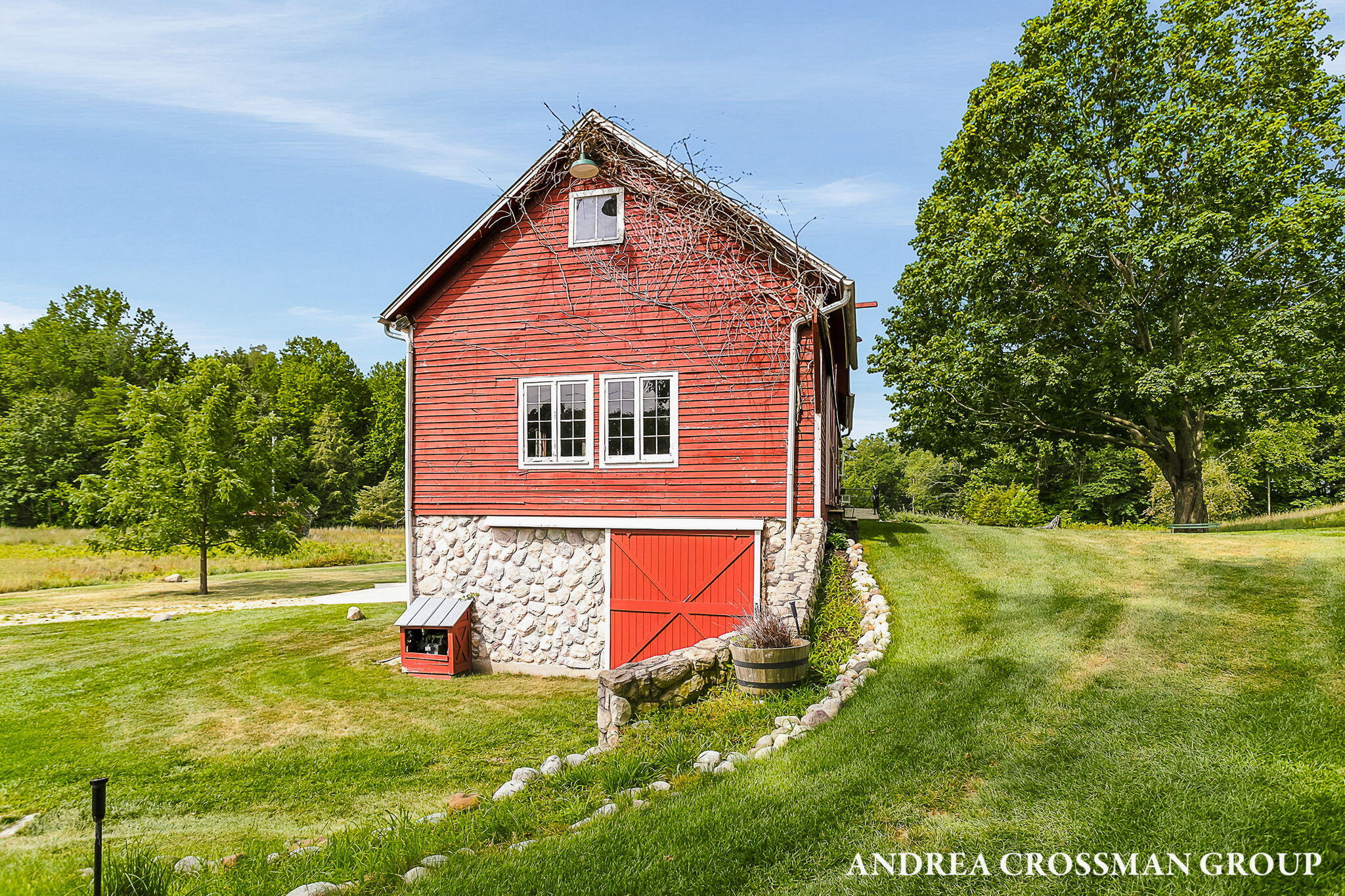 2048 Lakeshore Drive Fennville MI 49408
