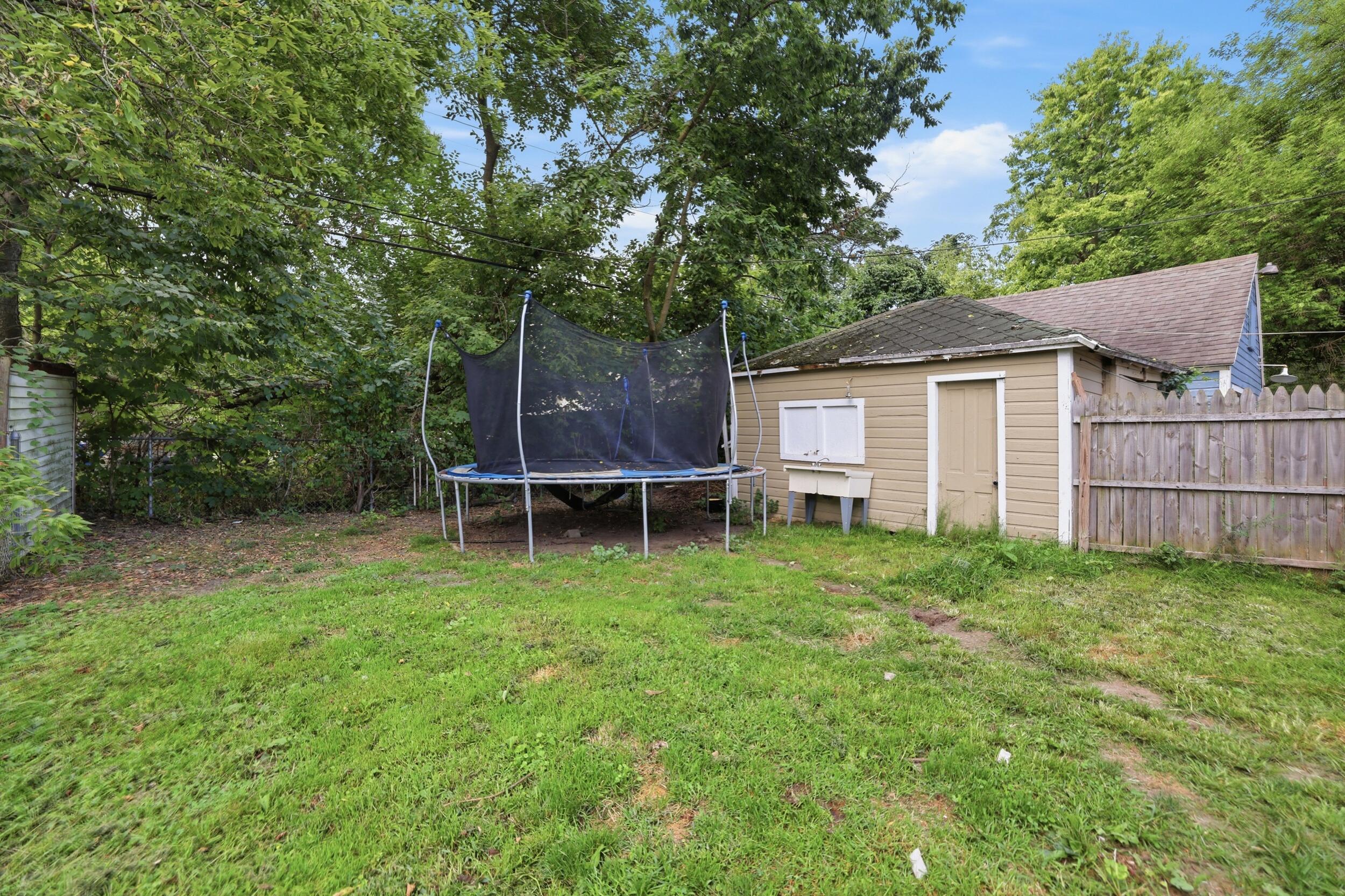 1612 Hays Park Avenue Kalamazoo MI 49001
