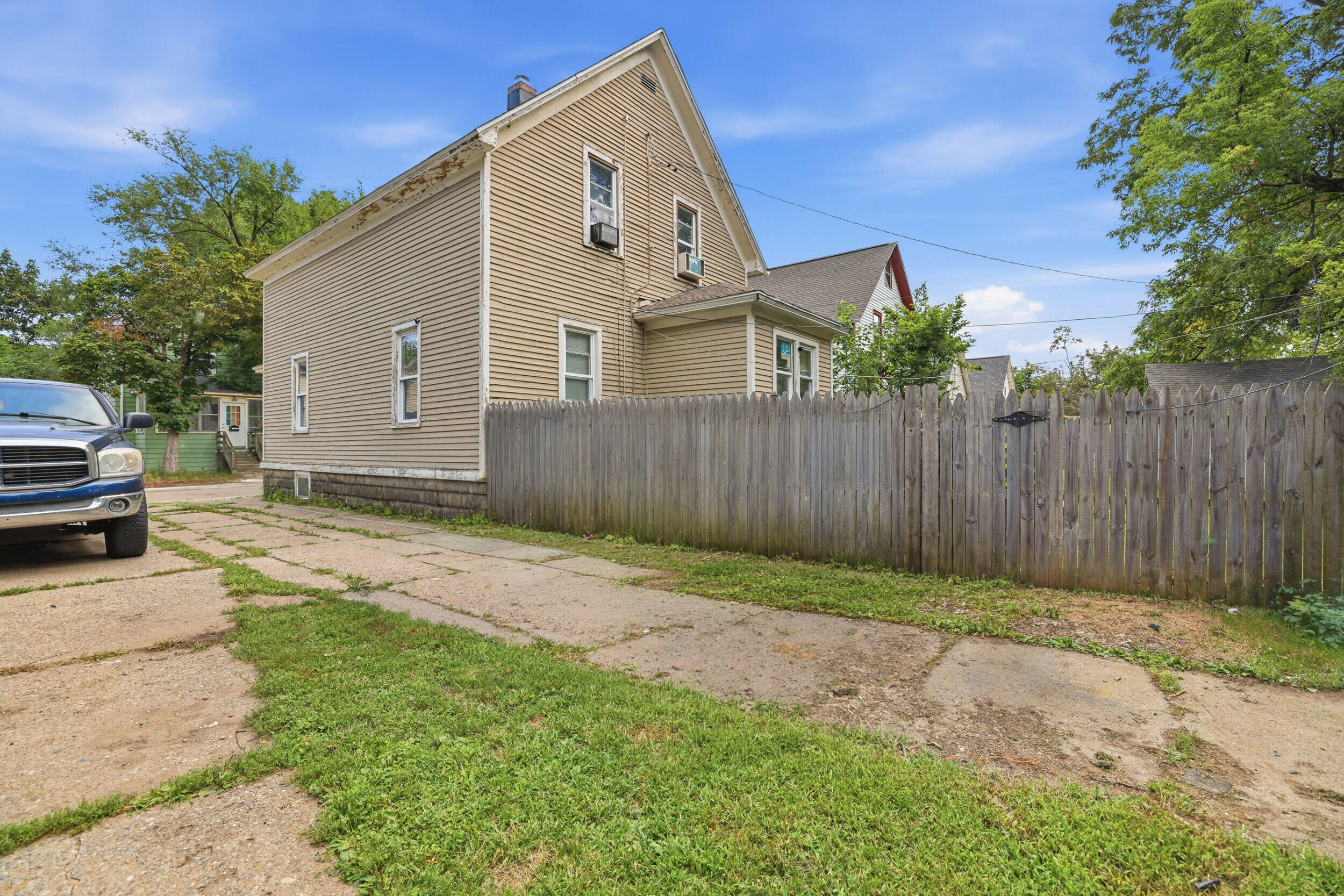 1612 Hays Park Avenue Kalamazoo MI 49001