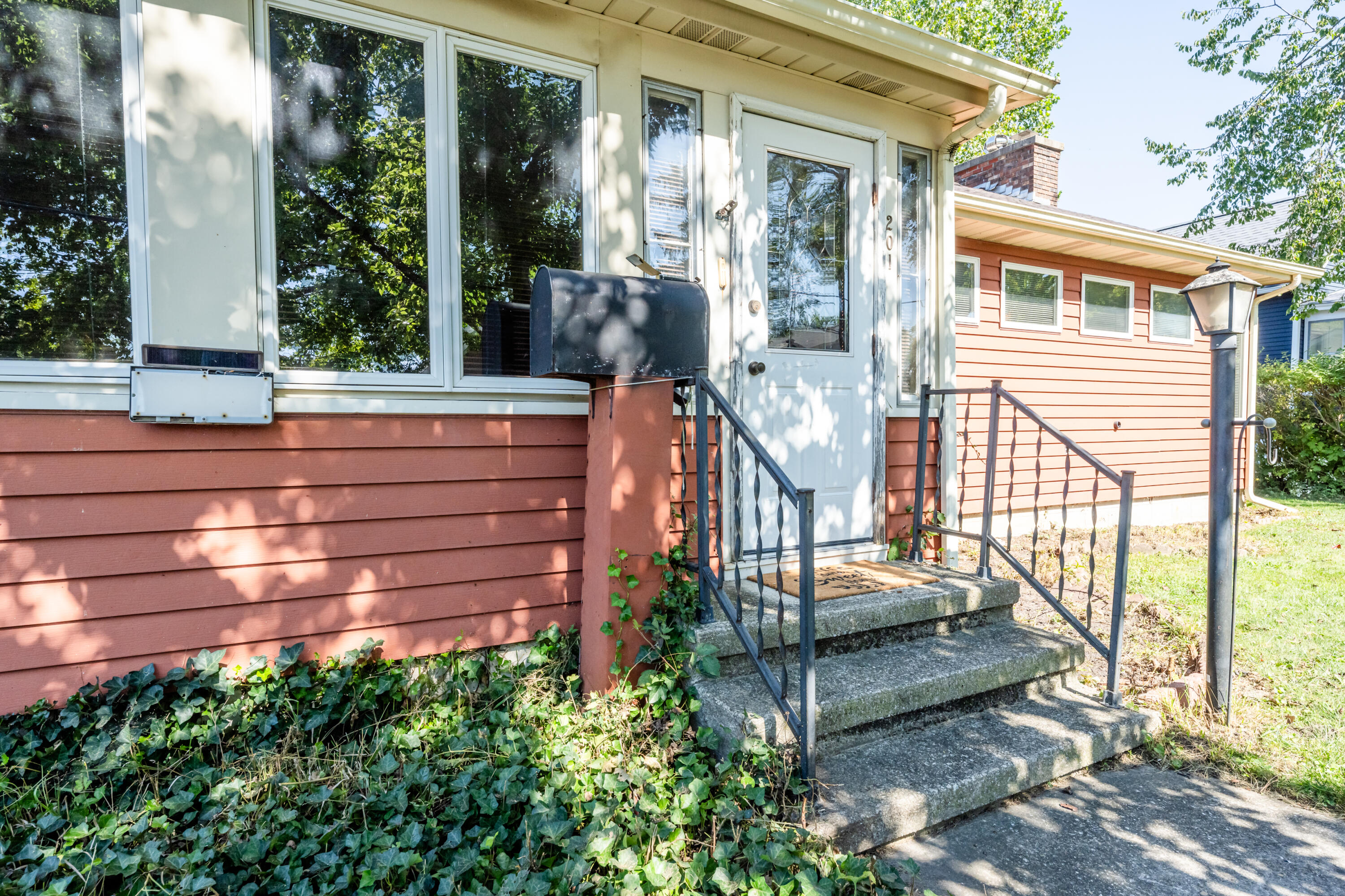 201 Sycamore Street E Three Oaks MI 49128