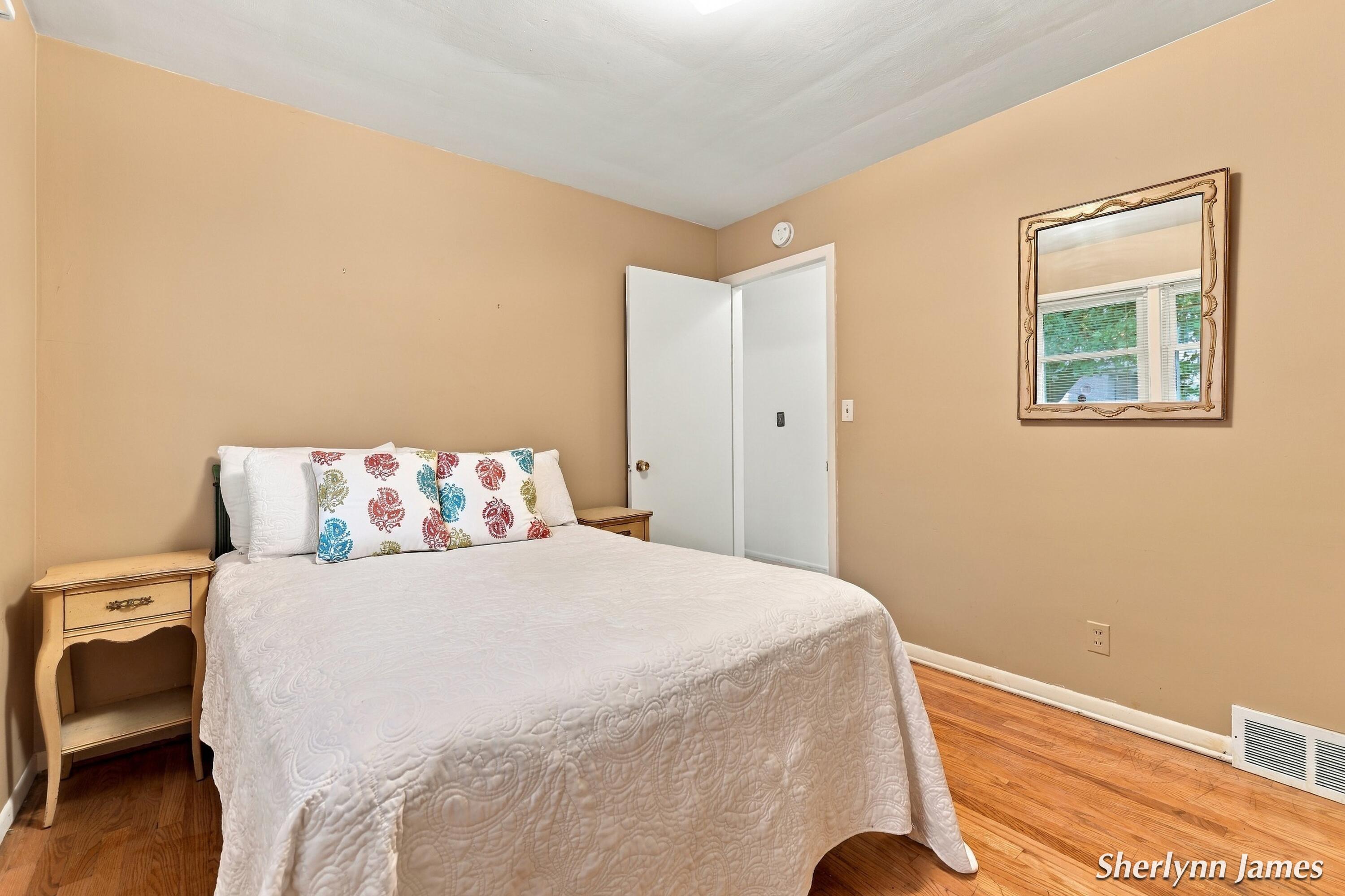 2714 Brooklane Avenue SE Grand Rapids MI 49507