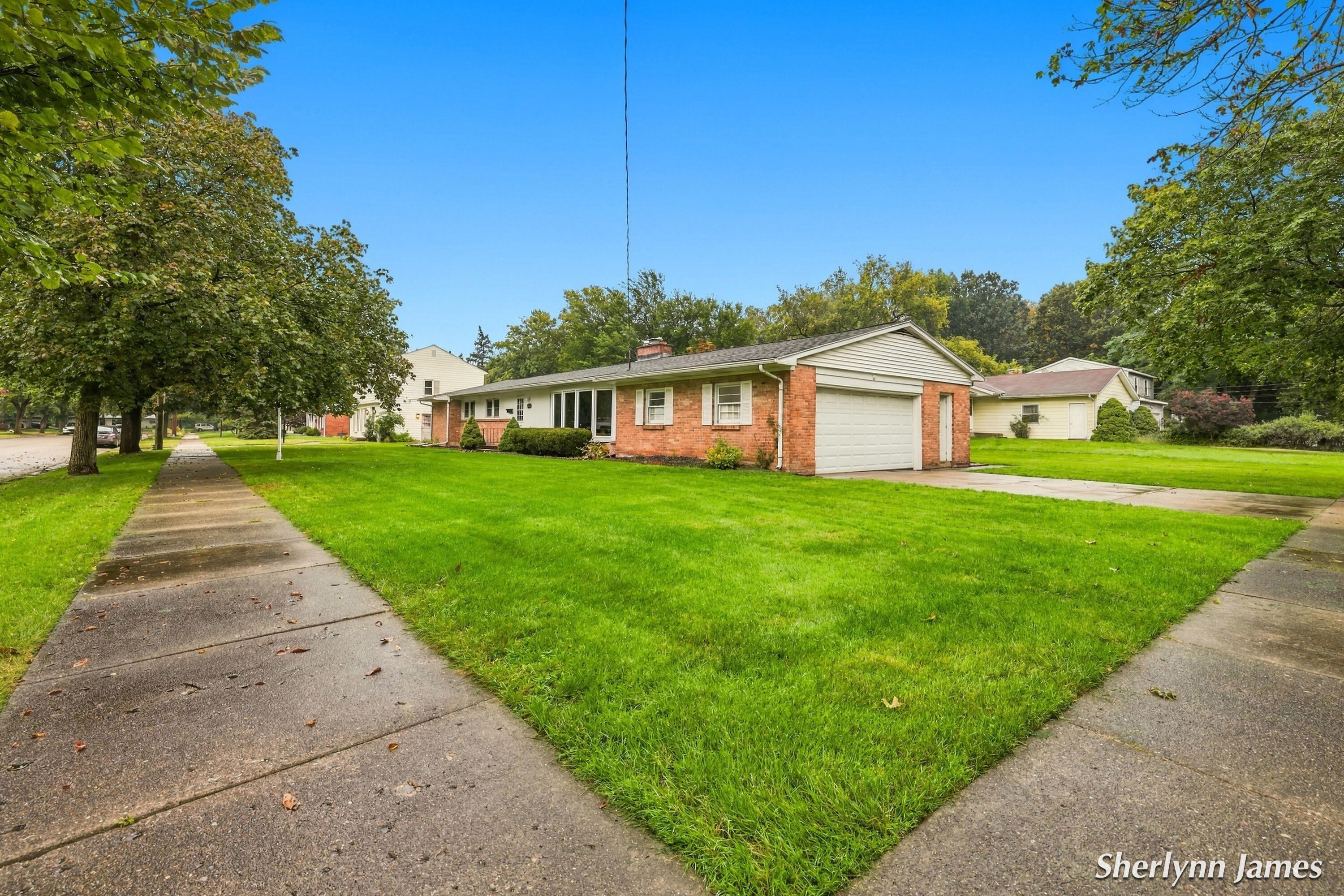 2714 Brooklane Avenue SE Grand Rapids MI 49507