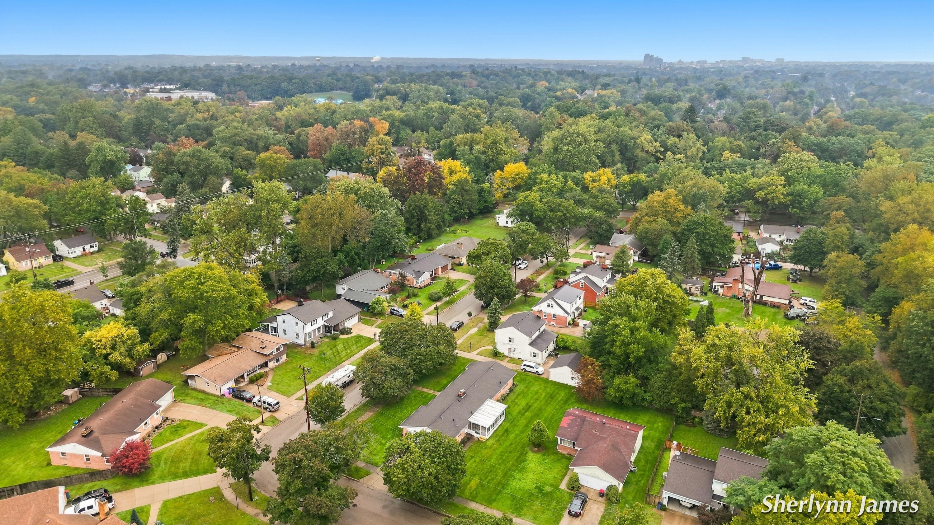 2714 Brooklane Avenue SE Grand Rapids MI 49507