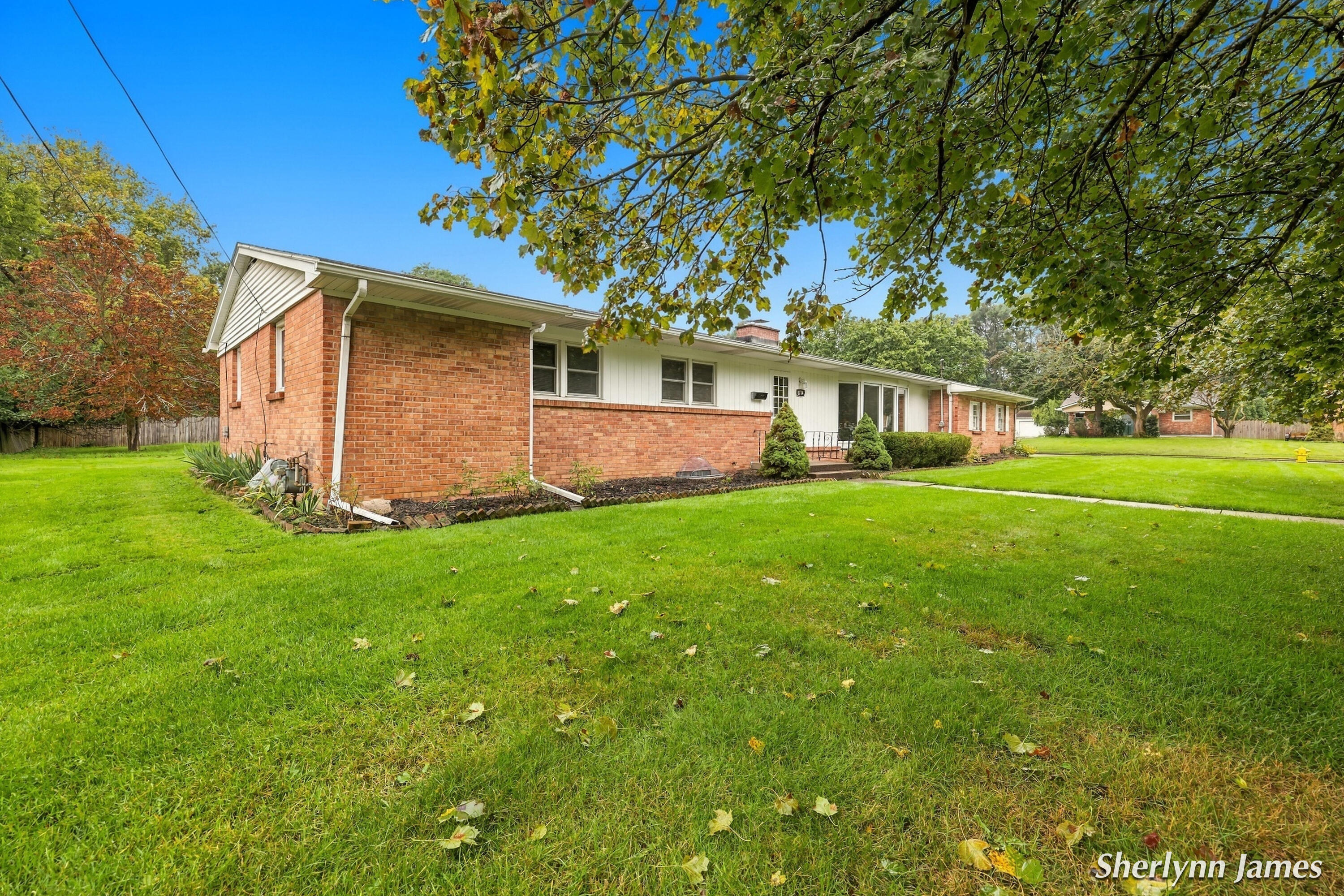 2714 Brooklane Avenue SE Grand Rapids MI 49507