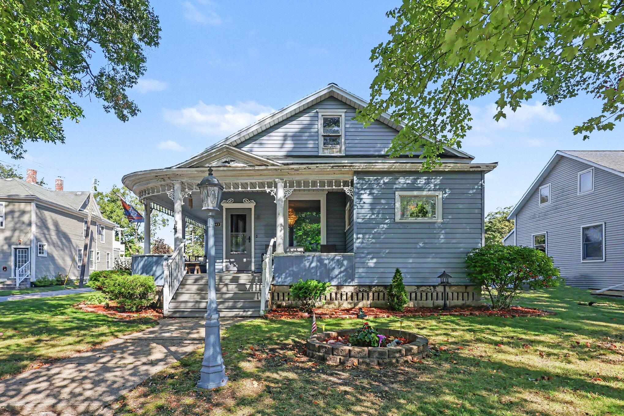 2082 Torrent Street Muskegon MI 49441