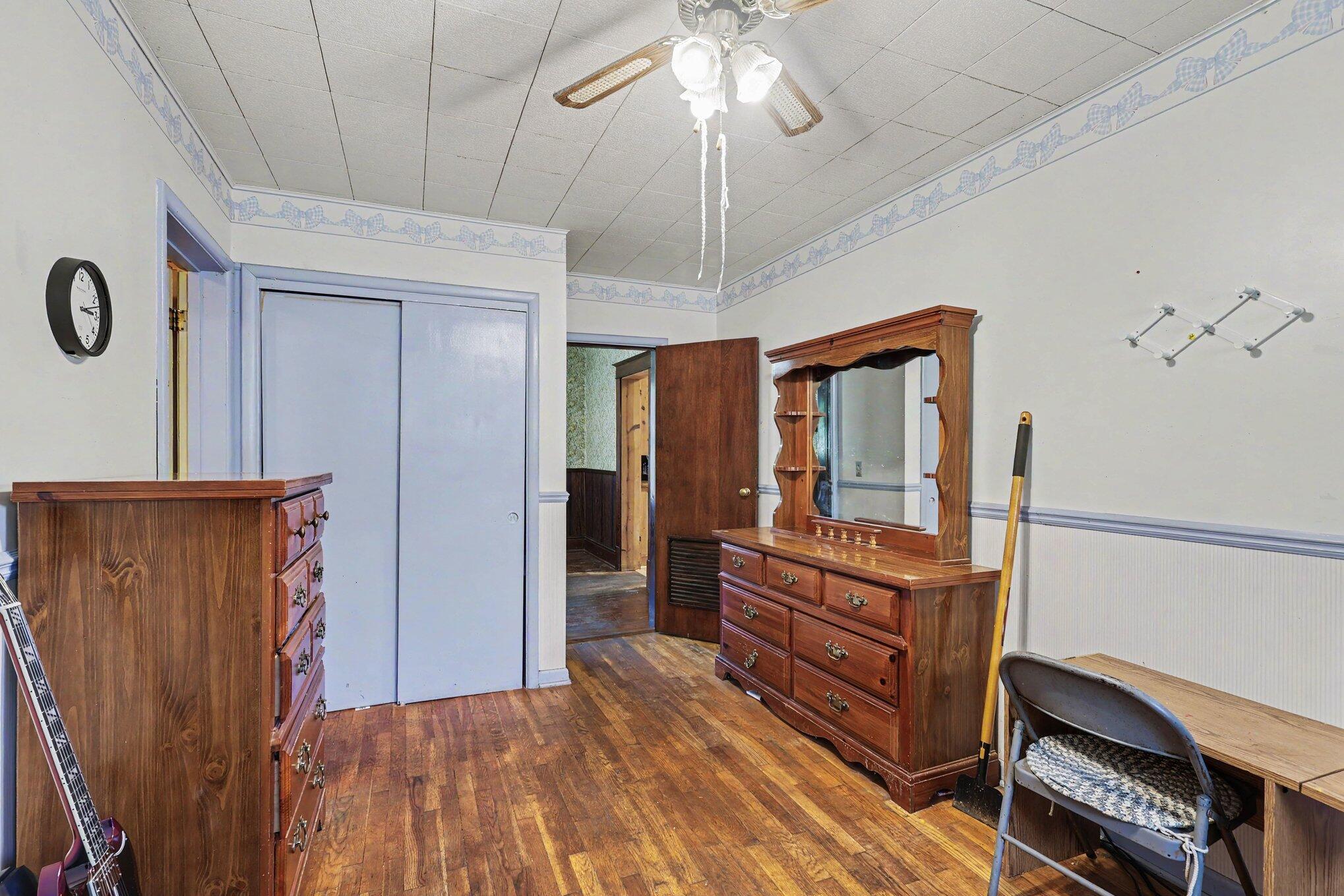 2082 Torrent Street Muskegon MI 49441