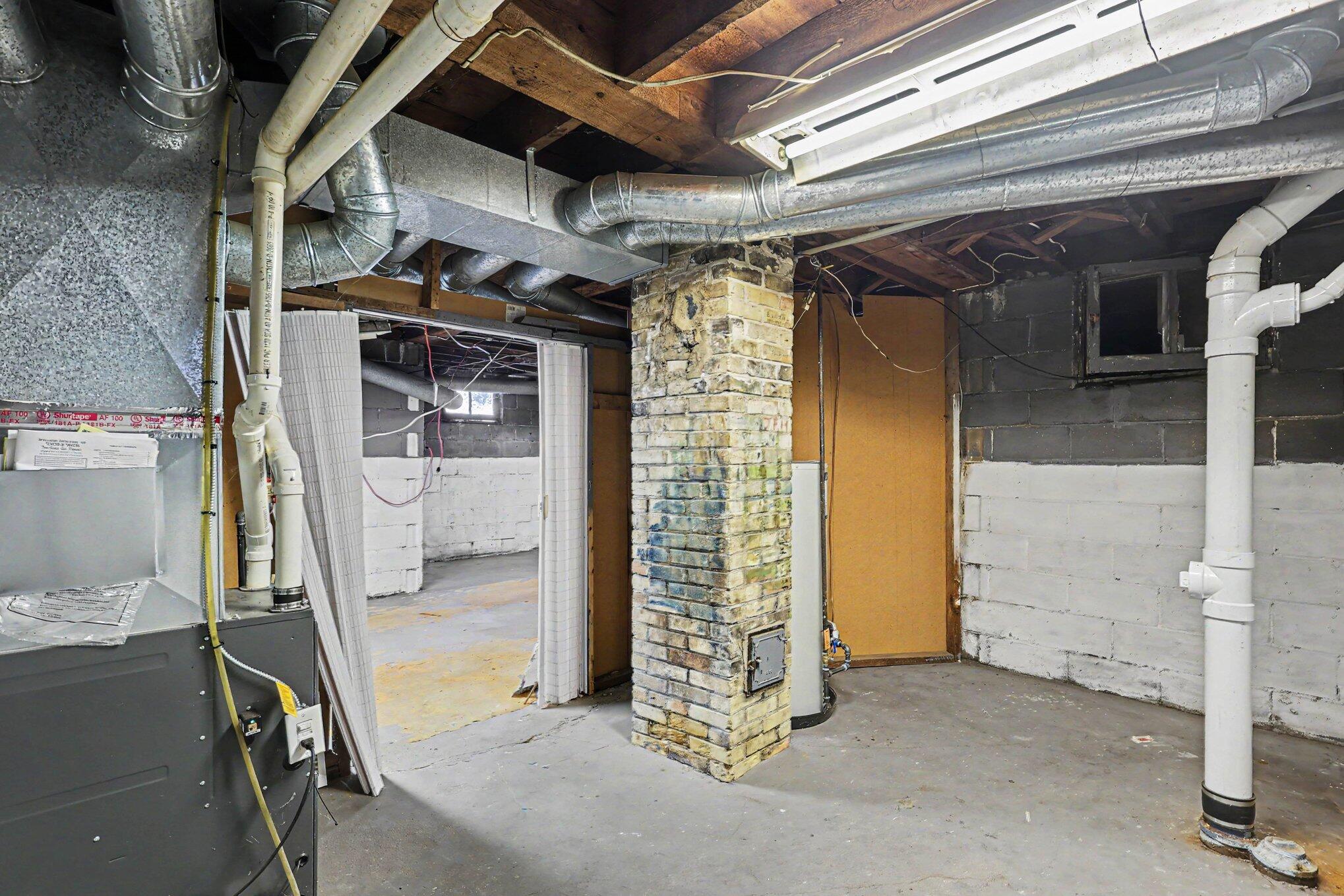 2082 Torrent Street Muskegon MI 49441