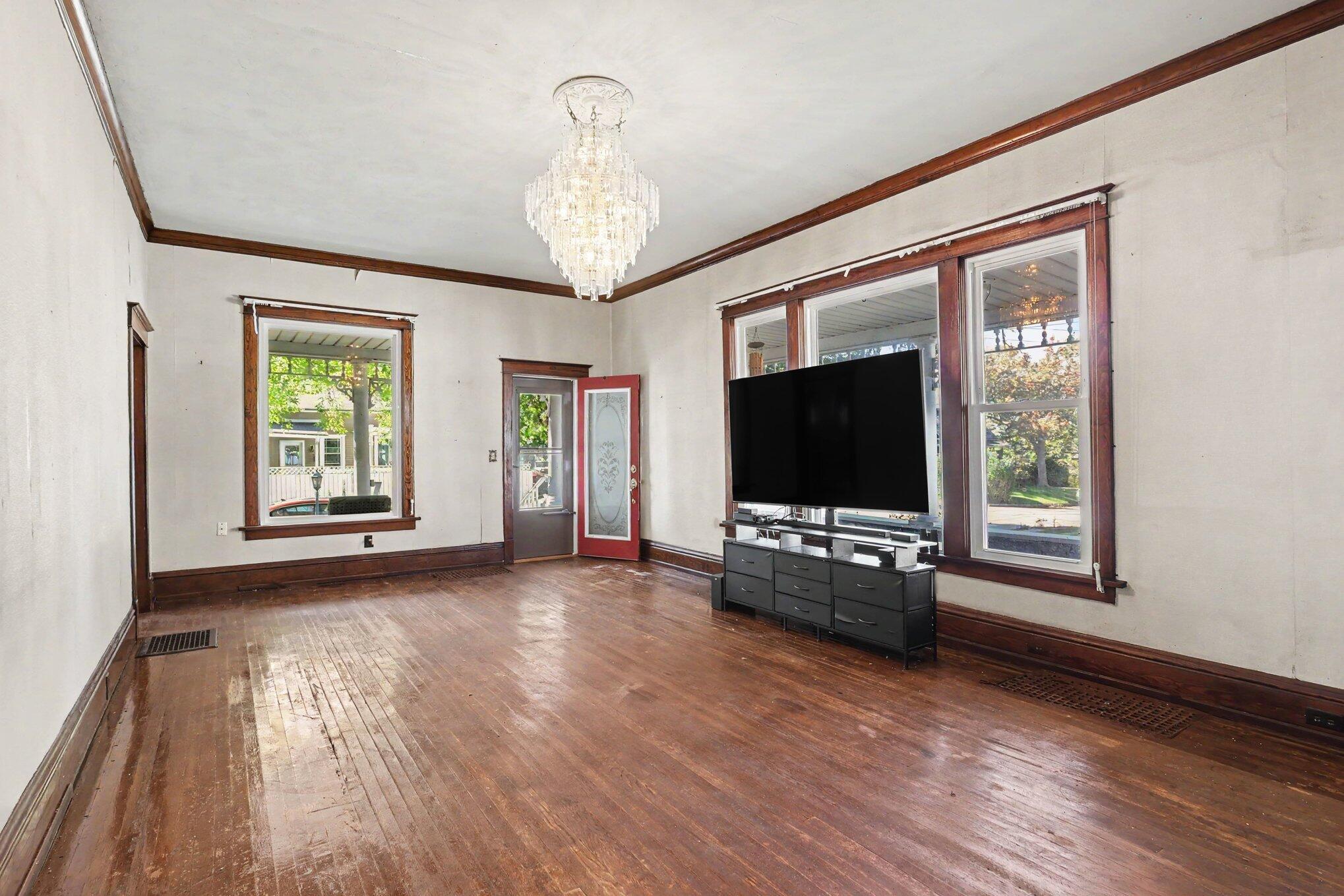 2082 Torrent Street Muskegon MI 49441