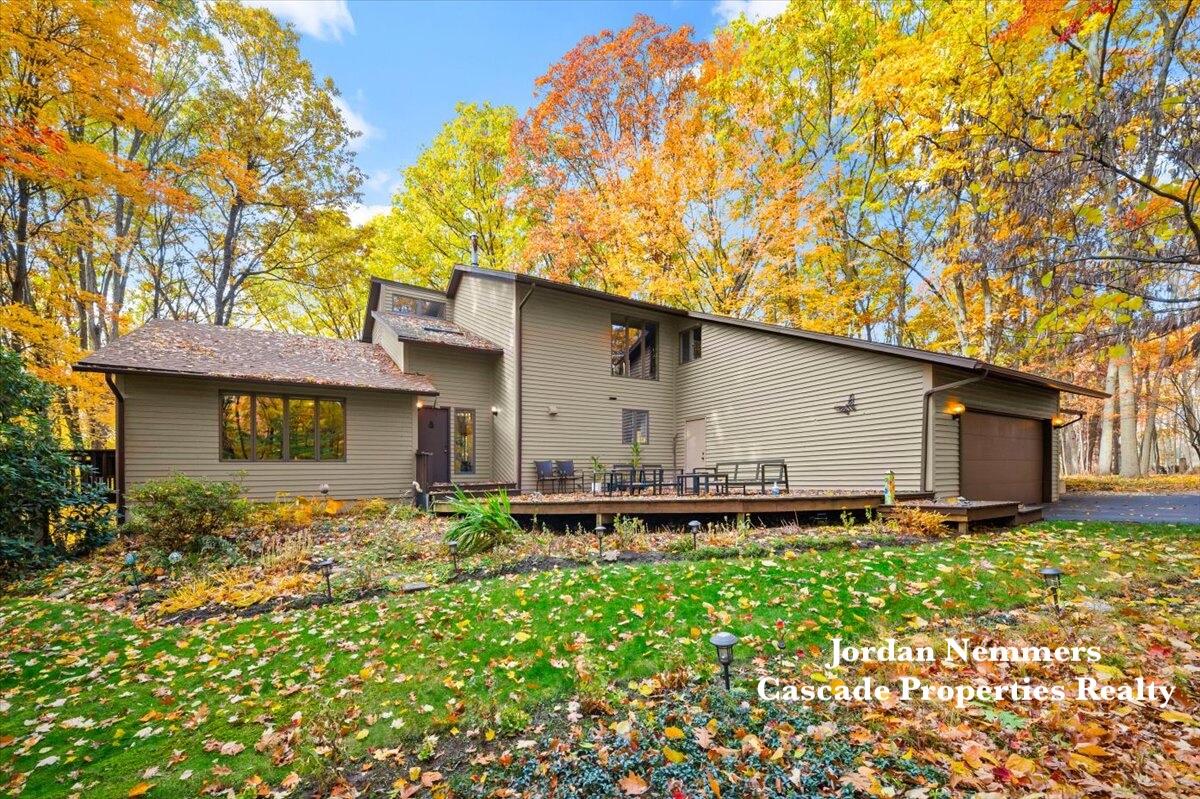 6030 Champagne Court SE Grand Rapids MI 49546