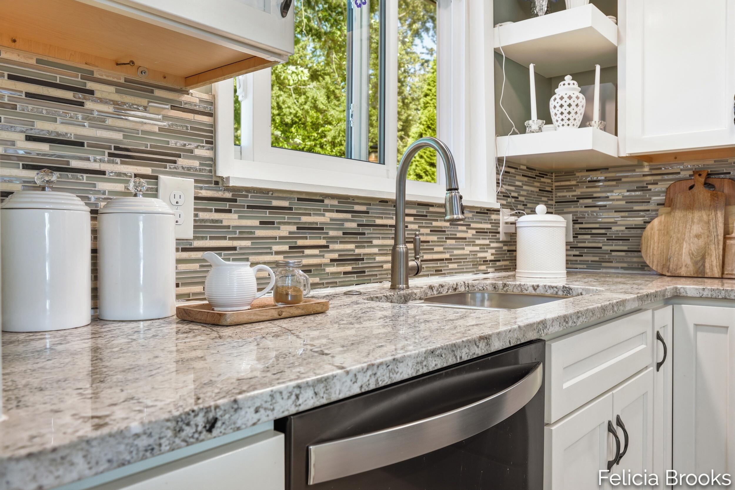 457 Parkside Avenue NW Grand Rapids MI 49534