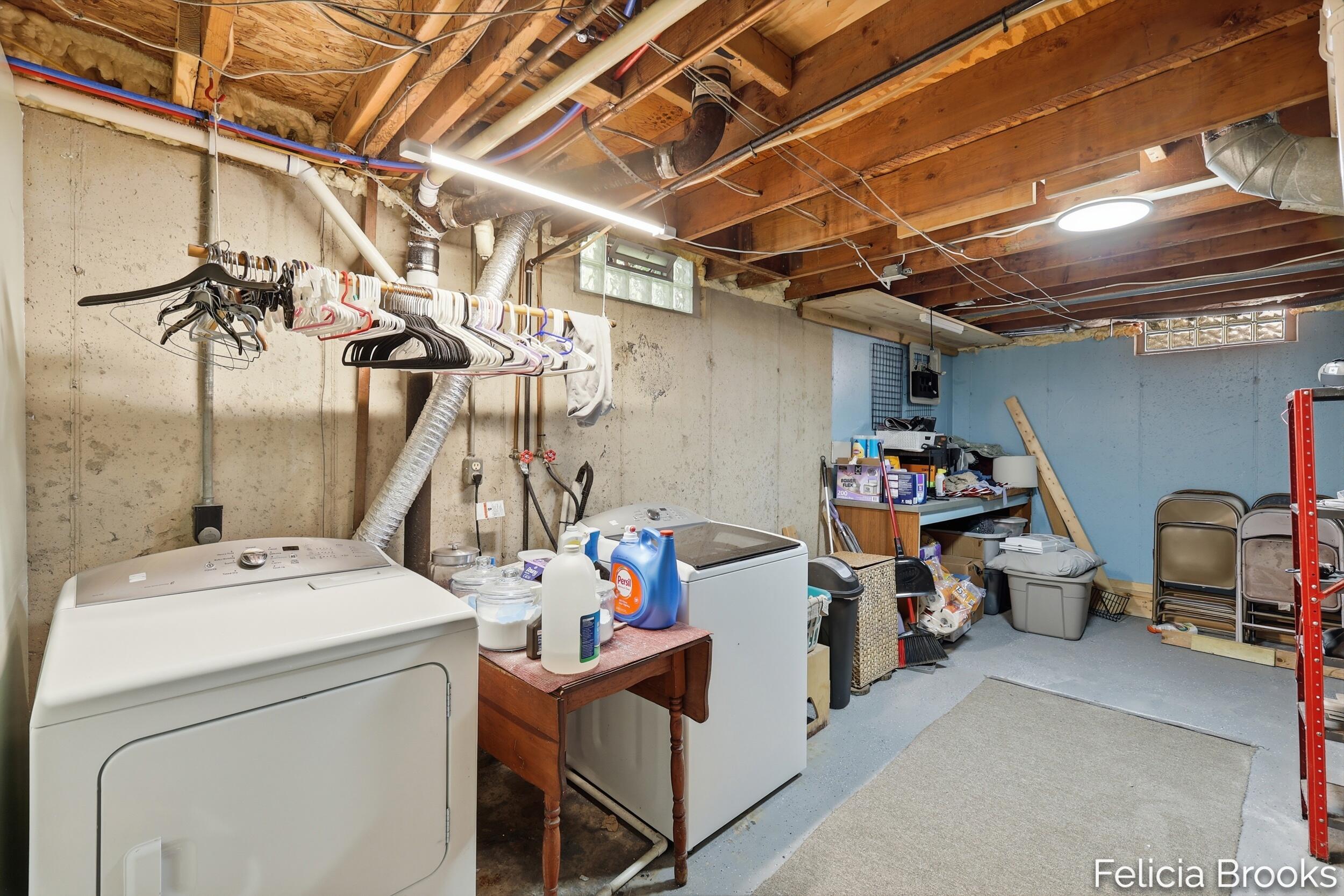 457 Parkside Avenue NW Grand Rapids MI 49534