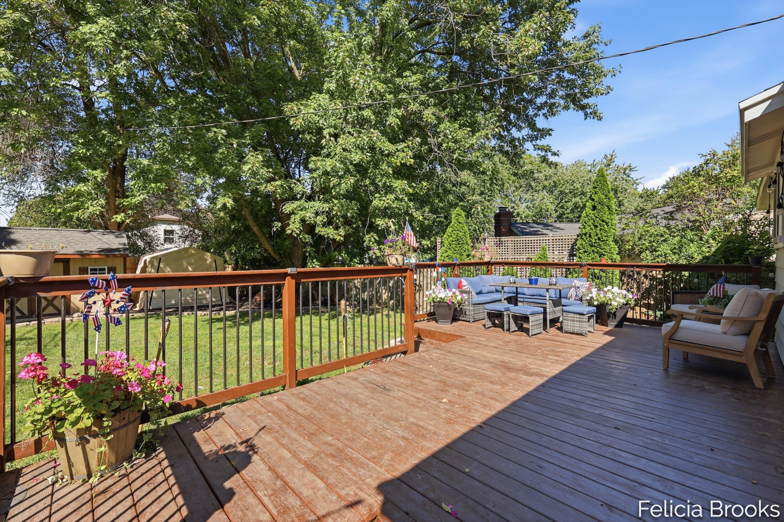 457 Parkside Avenue NW Grand Rapids MI 49534