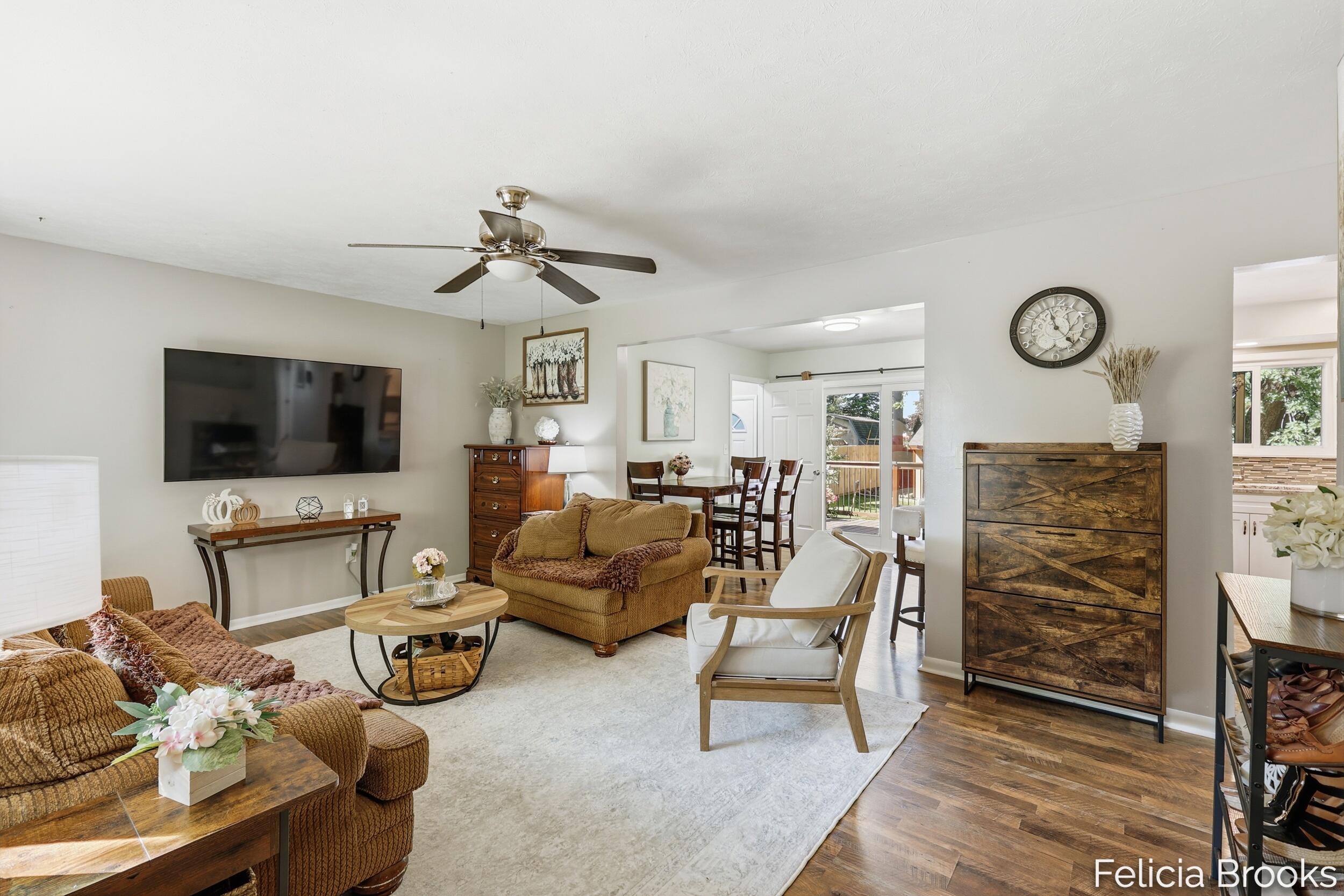 457 Parkside Avenue NW Grand Rapids MI 49534