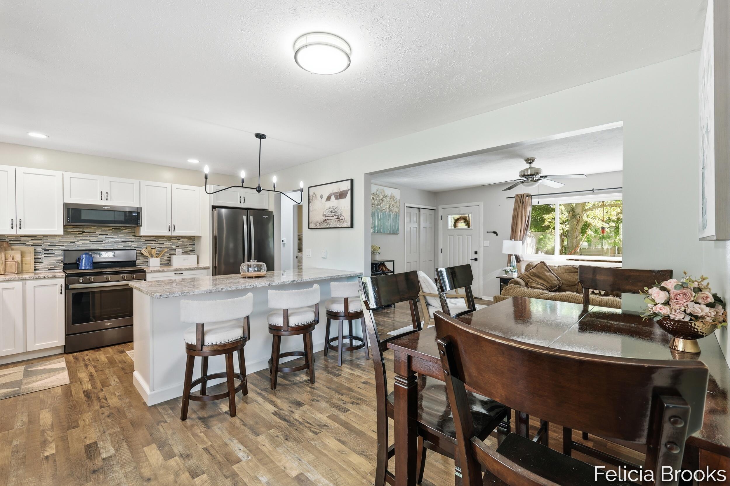 457 Parkside Avenue NW Grand Rapids MI 49534