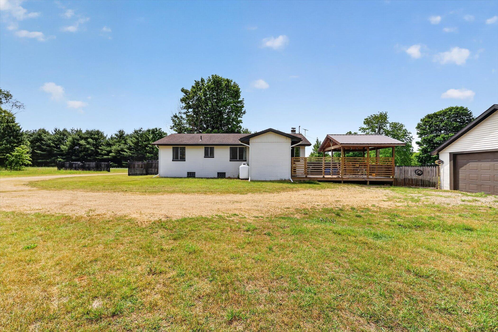 827 Williams Road Allegan MI 49010