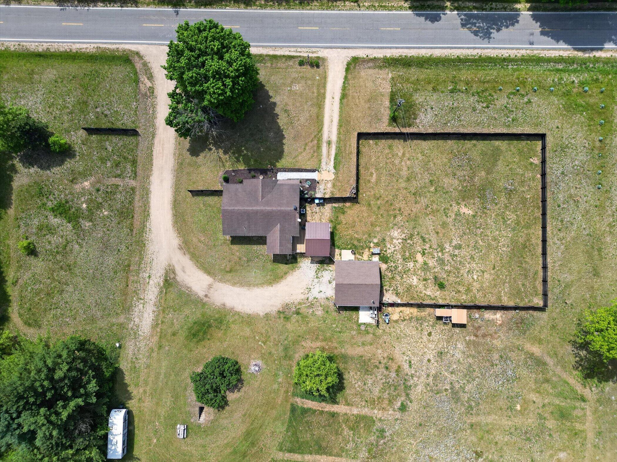 827 Williams Road Allegan MI 49010