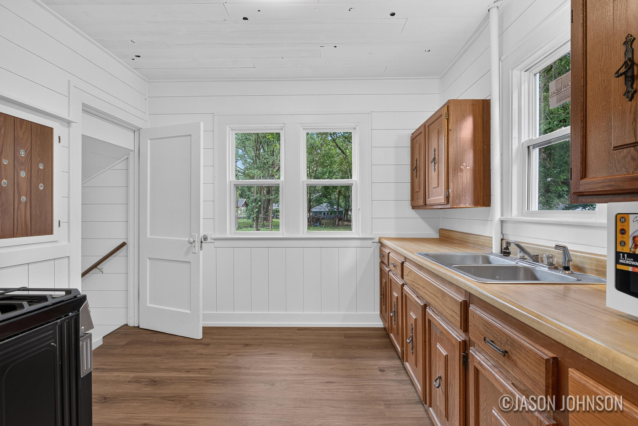 307 Ridgewood Street SE Grand Rapids MI 49548