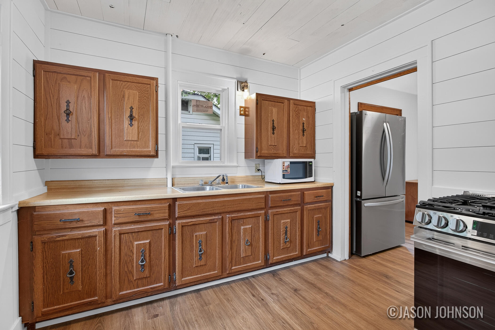 307 Ridgewood Street SE Grand Rapids MI 49548