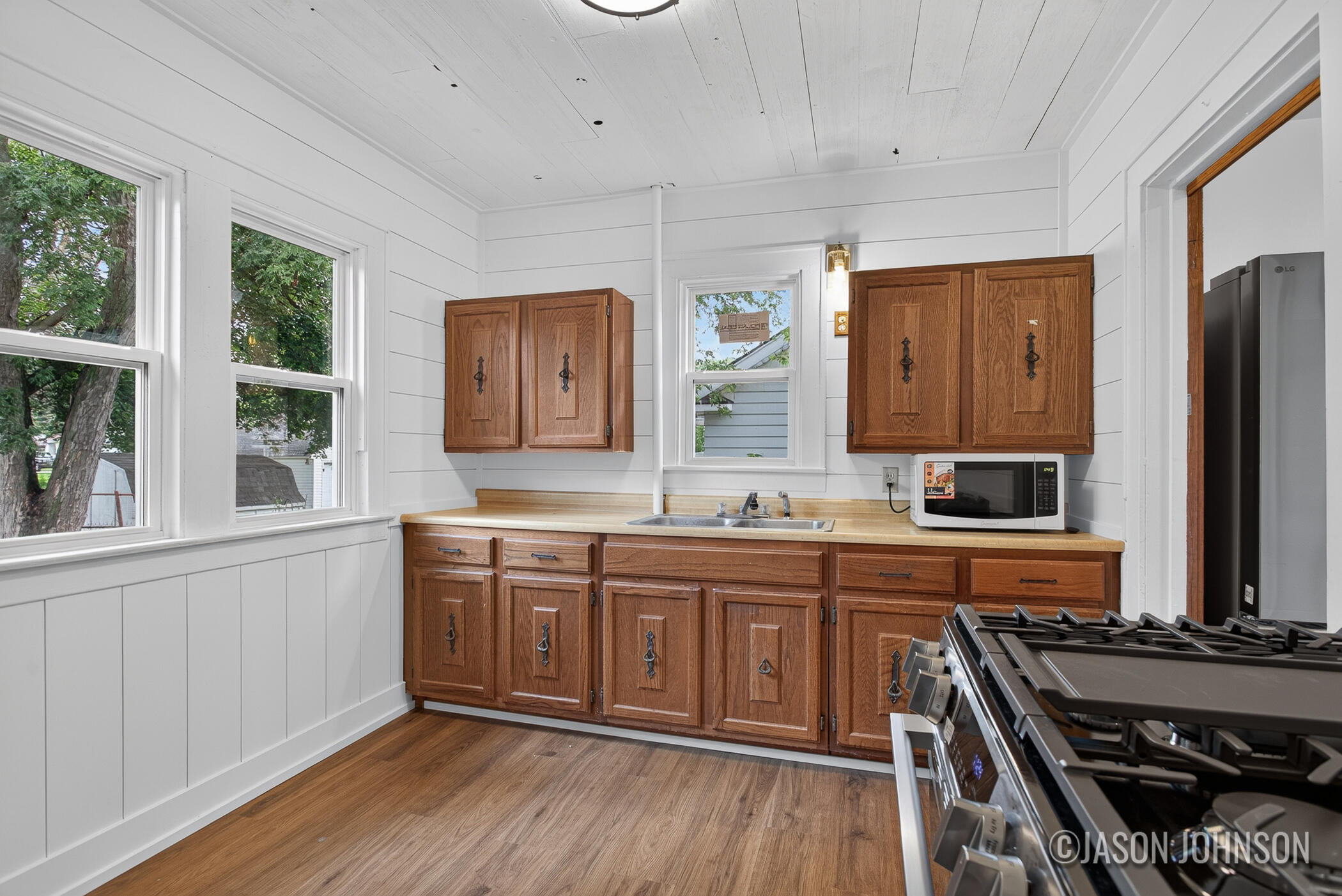 307 Ridgewood Street SE Grand Rapids MI 49548