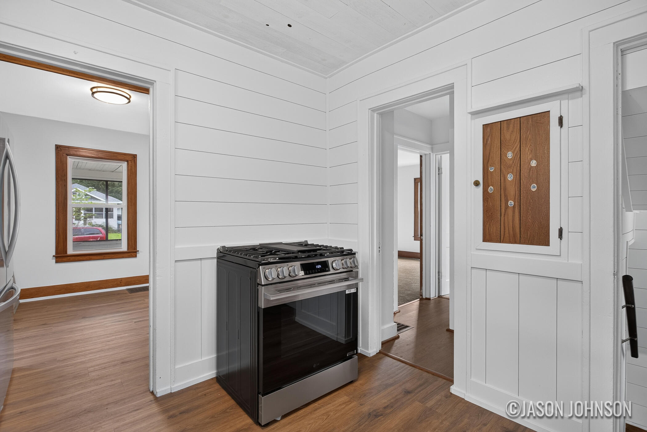 307 Ridgewood Street SE Grand Rapids MI 49548