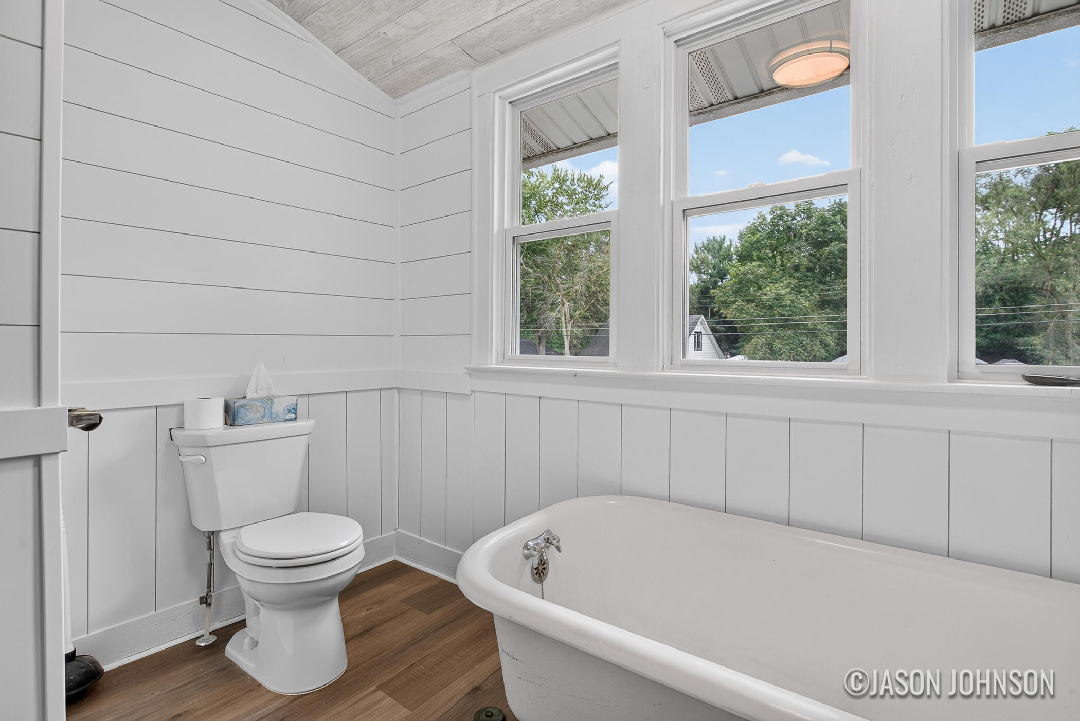 307 Ridgewood Street SE Grand Rapids MI 49548
