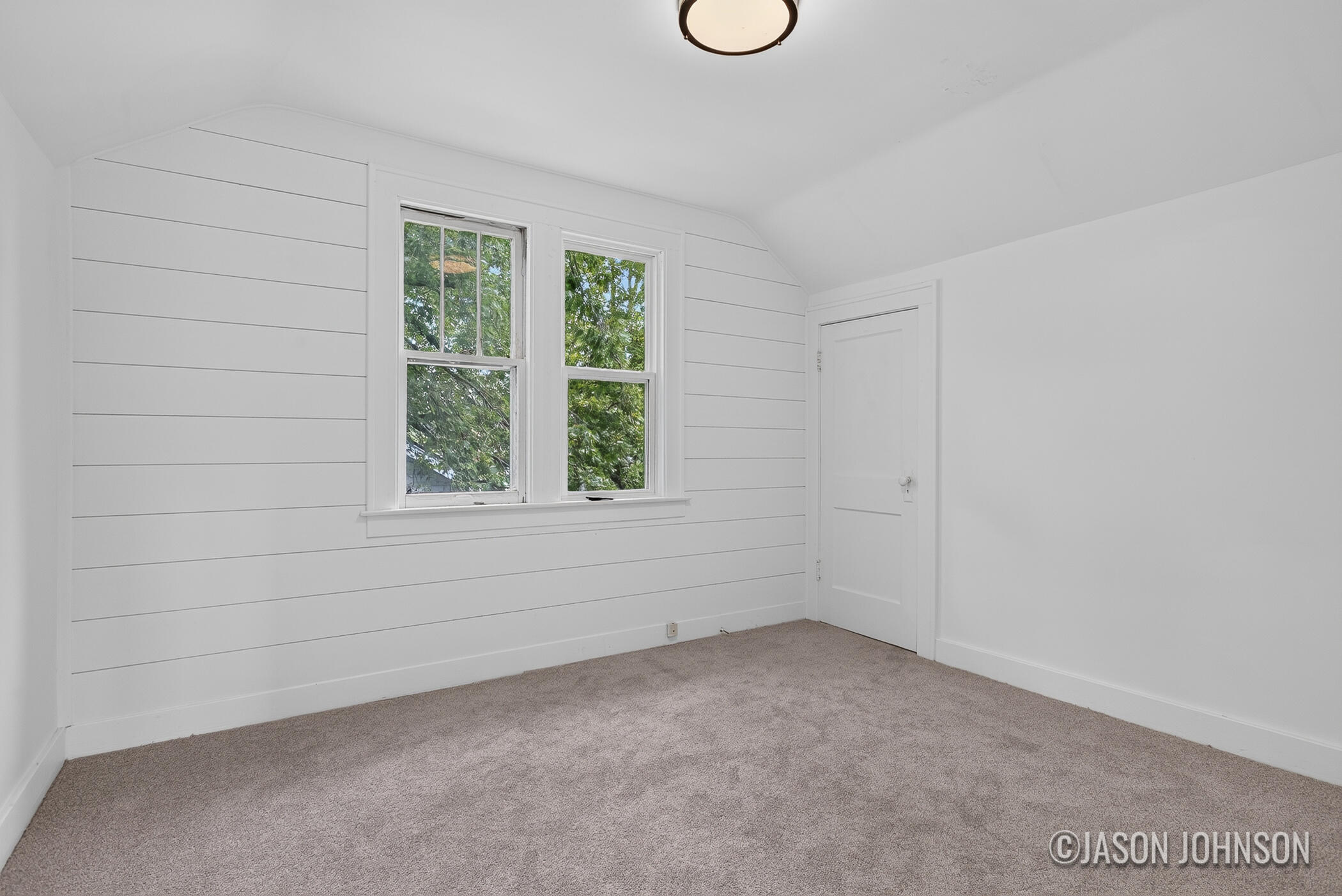 307 Ridgewood Street SE Grand Rapids MI 49548