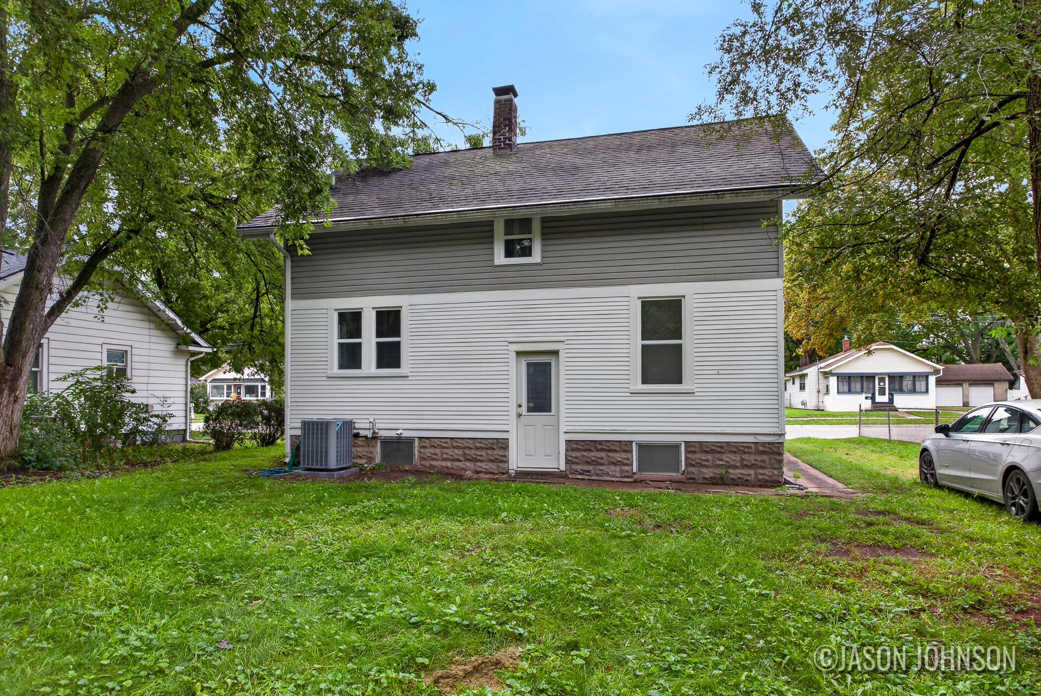 307 Ridgewood Street SE Grand Rapids MI 49548