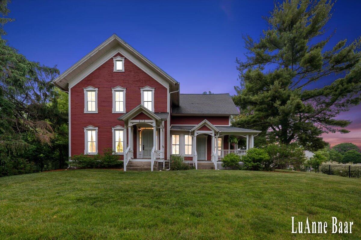 273 W Division Street NE Rockford MI 49341