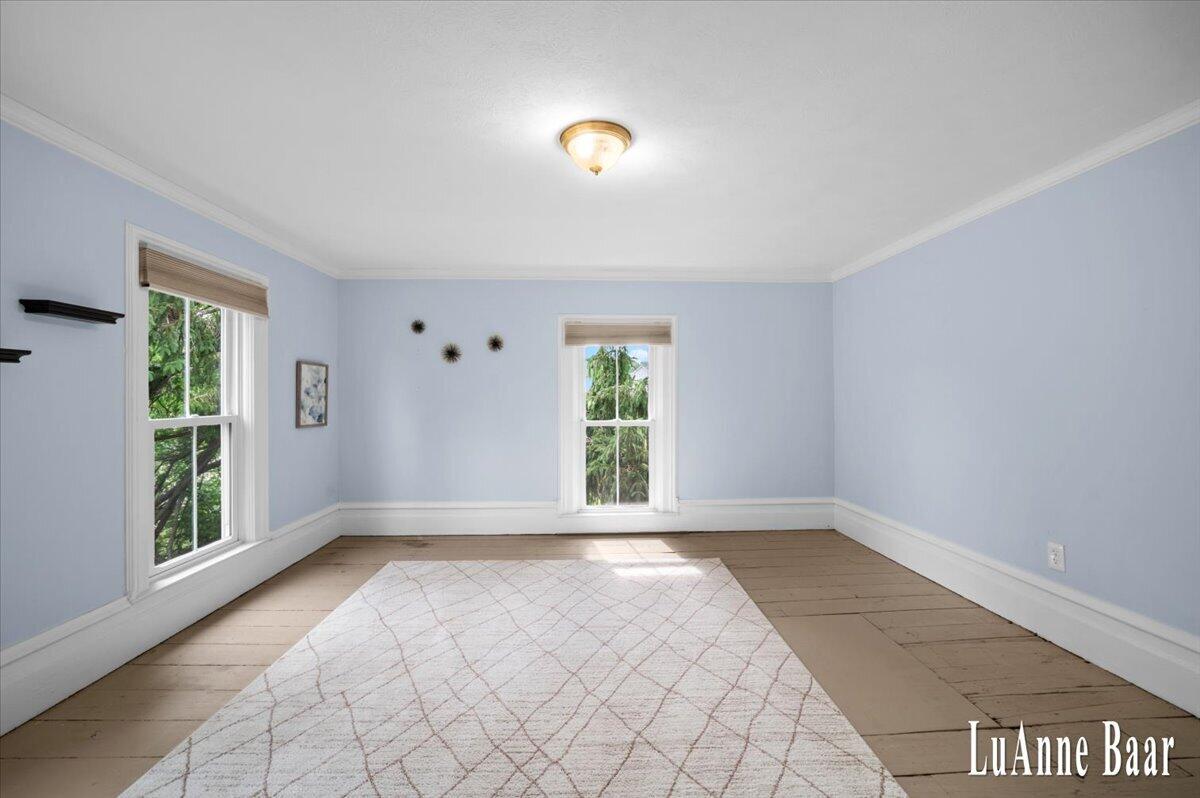 273 W Division Street NE Rockford MI 49341