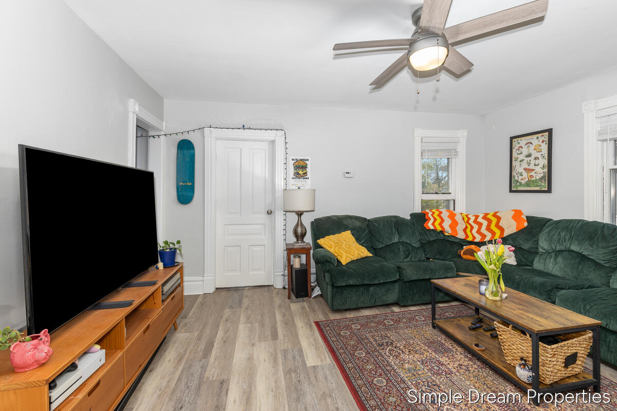 556 Lafayette Avenue SE Grand Rapids MI 49503