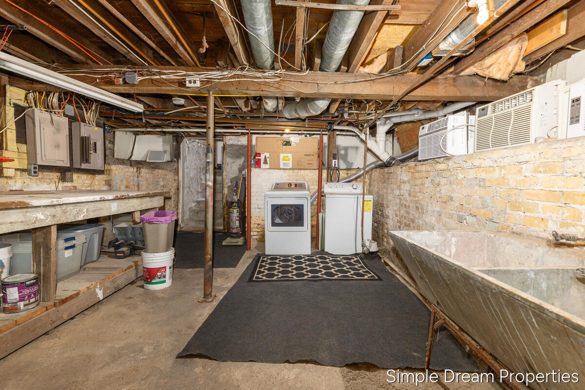 556 Lafayette Avenue SE Grand Rapids MI 49503
