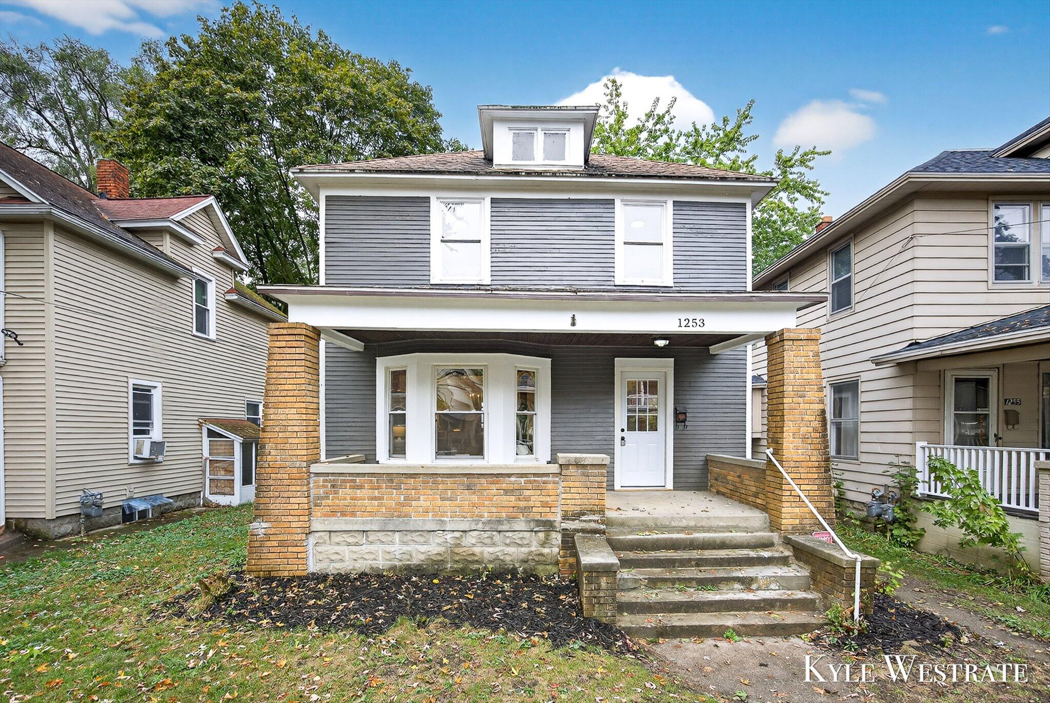 1253 Muskegon Avenue NW Grand Rapids MI 49504