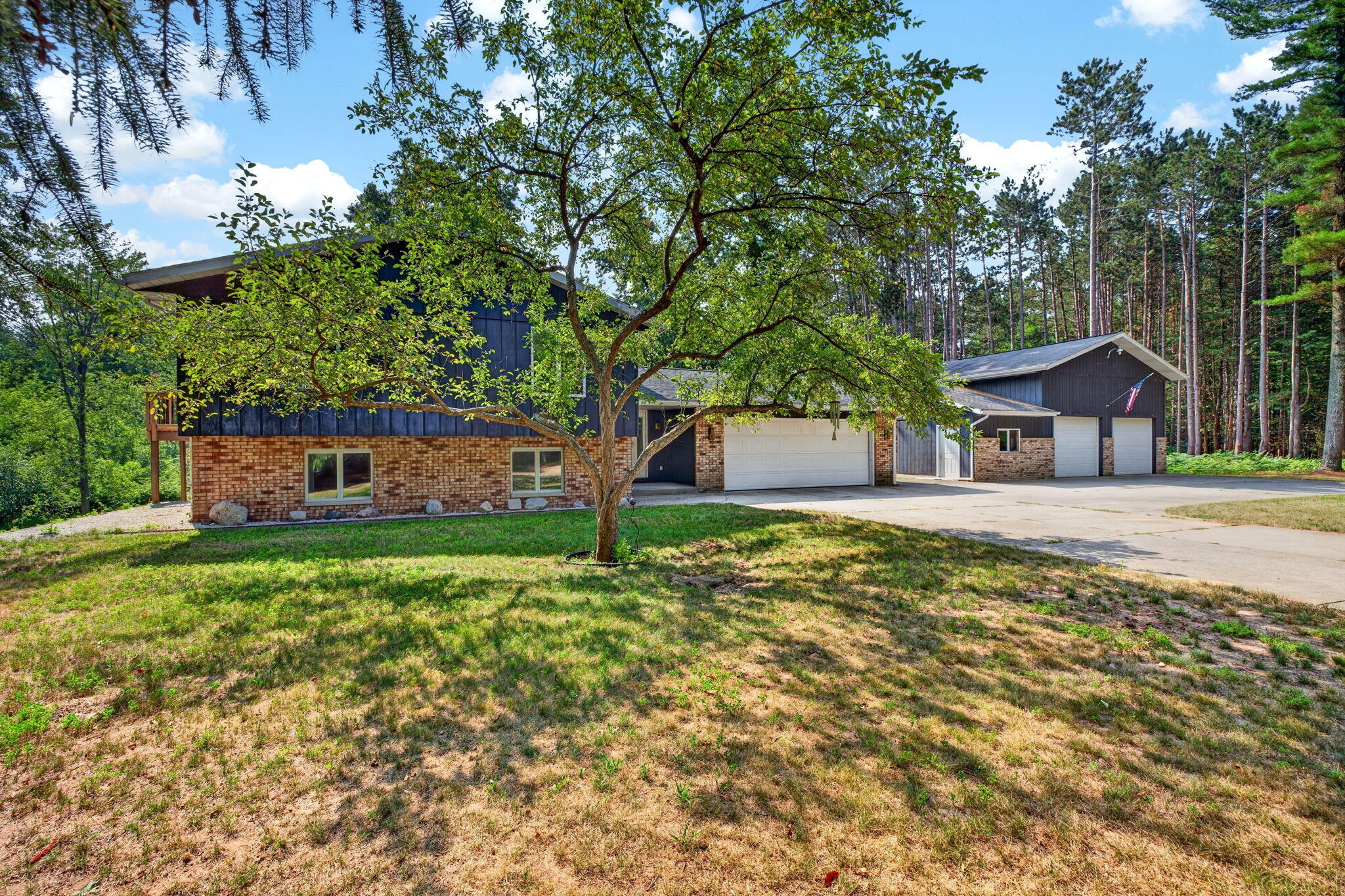 2515 W Giles Road Muskegon MI 49445